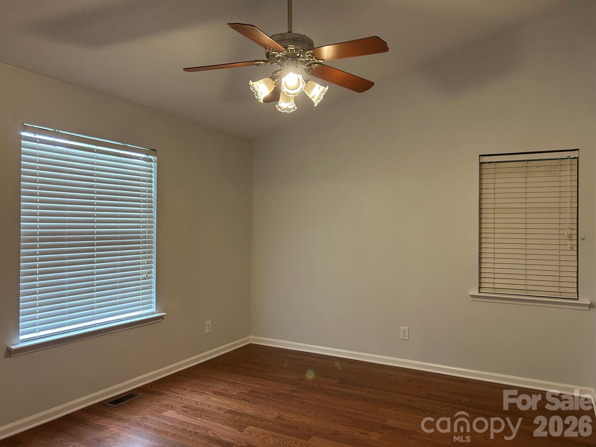 2393 Oxford Circle — Lancaster