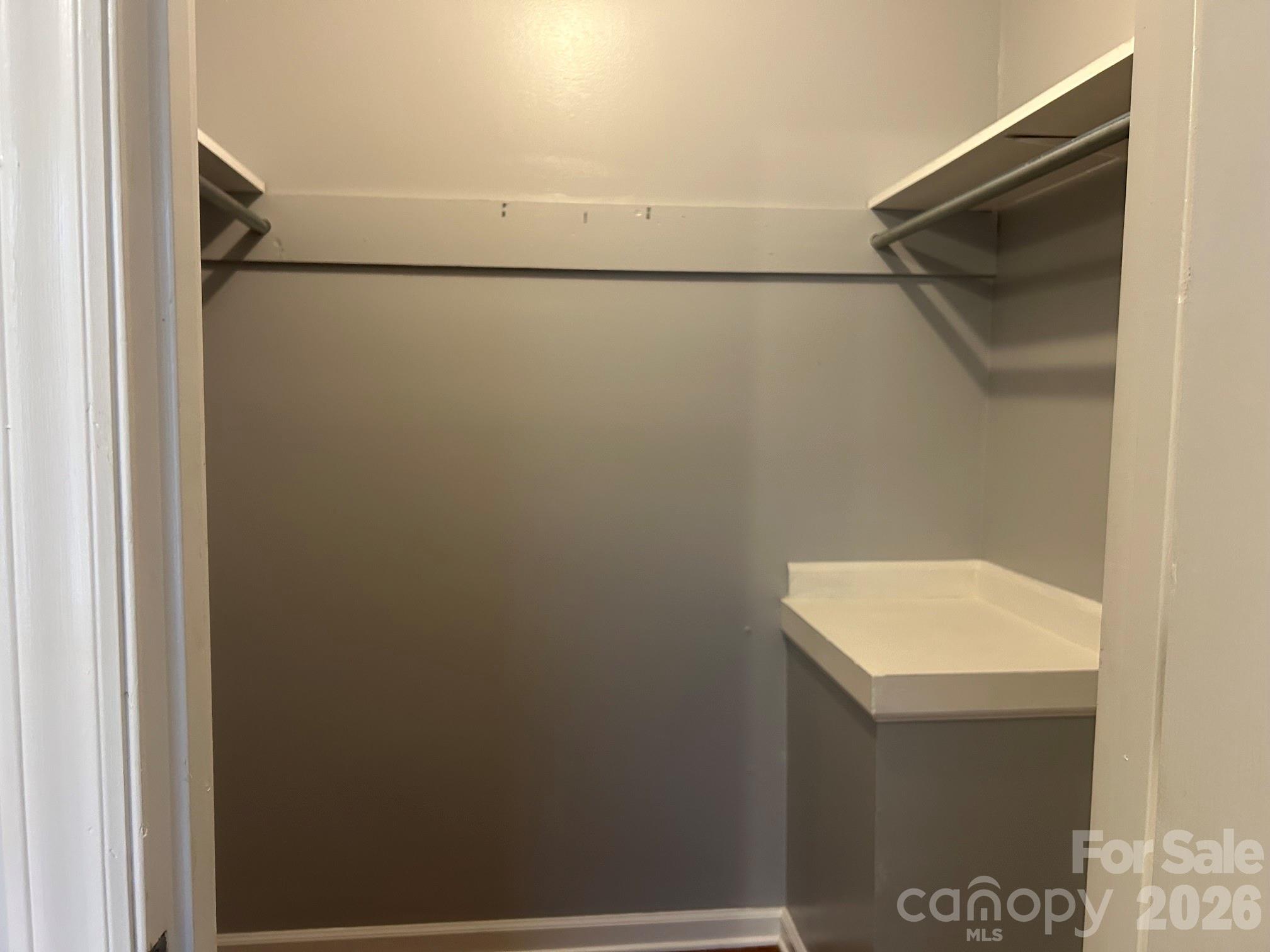 2393 Oxford Circle — Lancaster