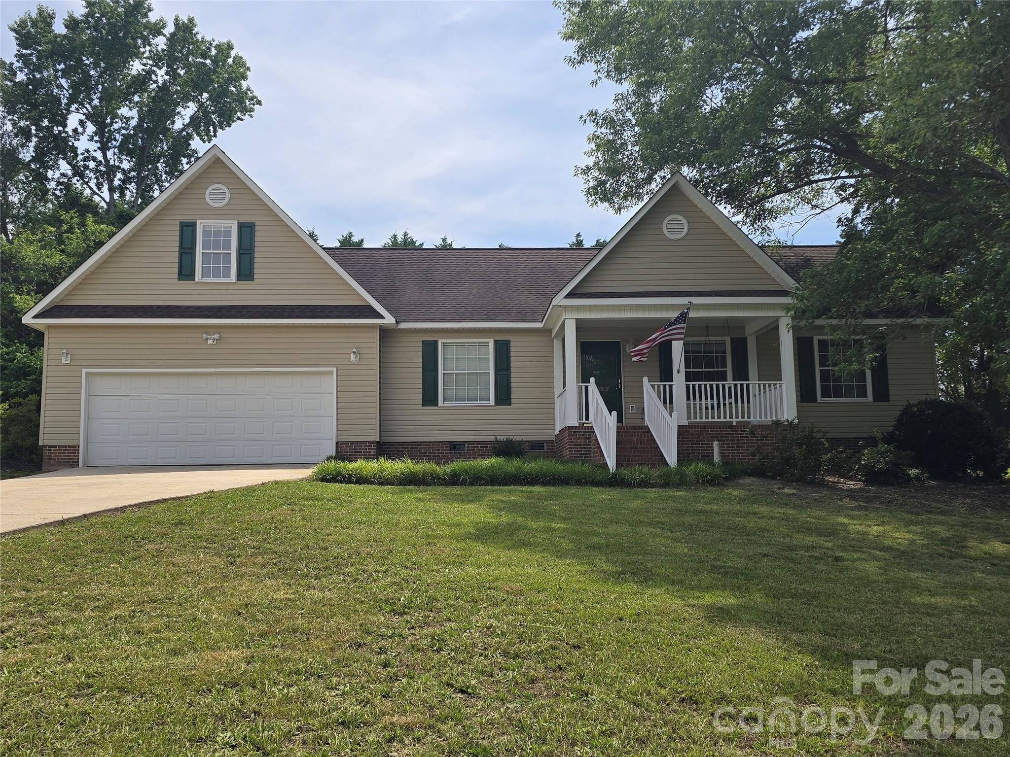 2393 Oxford Circle — Lancaster