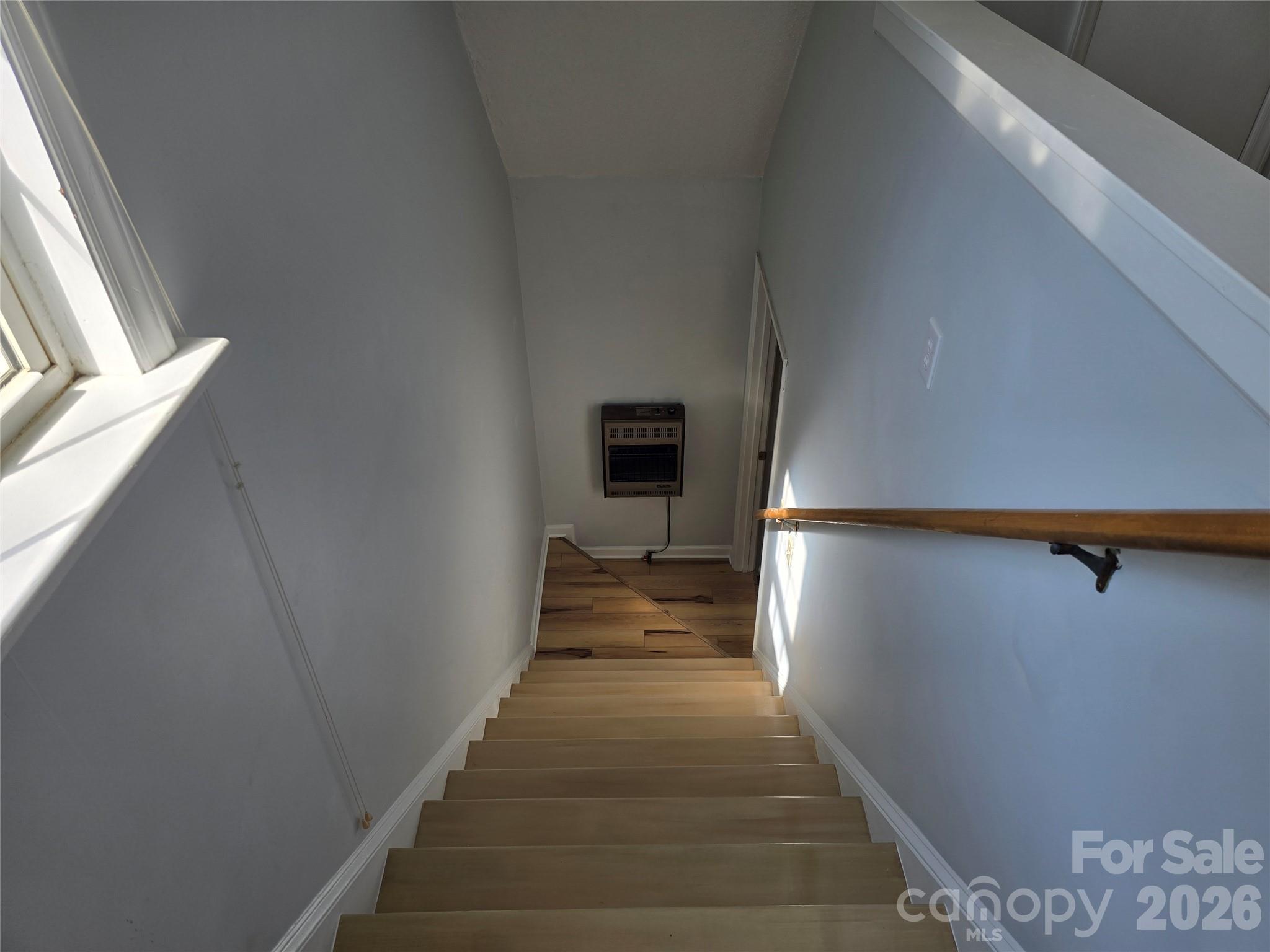 2393 Oxford Circle — Lancaster