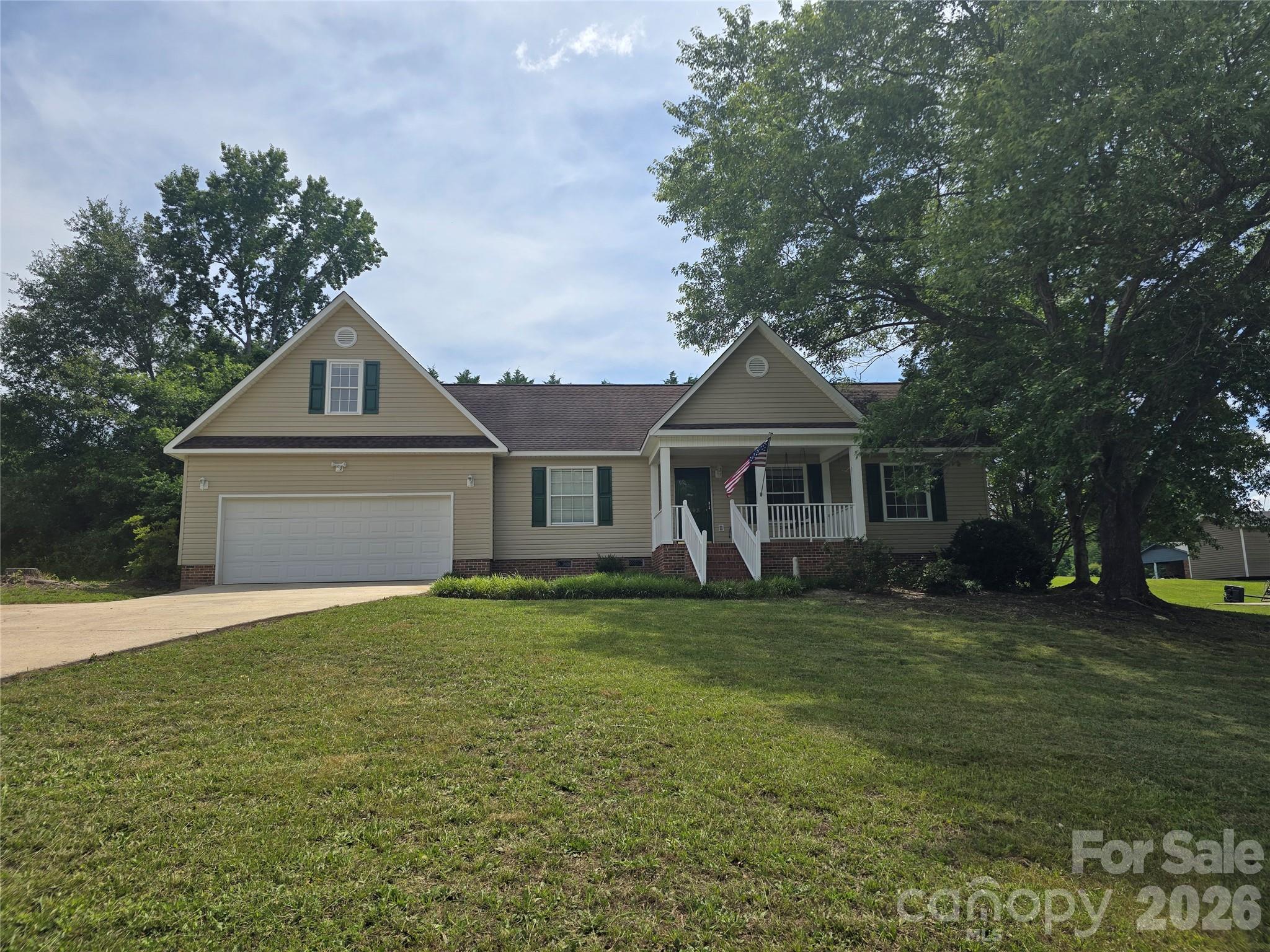 2393 Oxford Circle — Lancaster