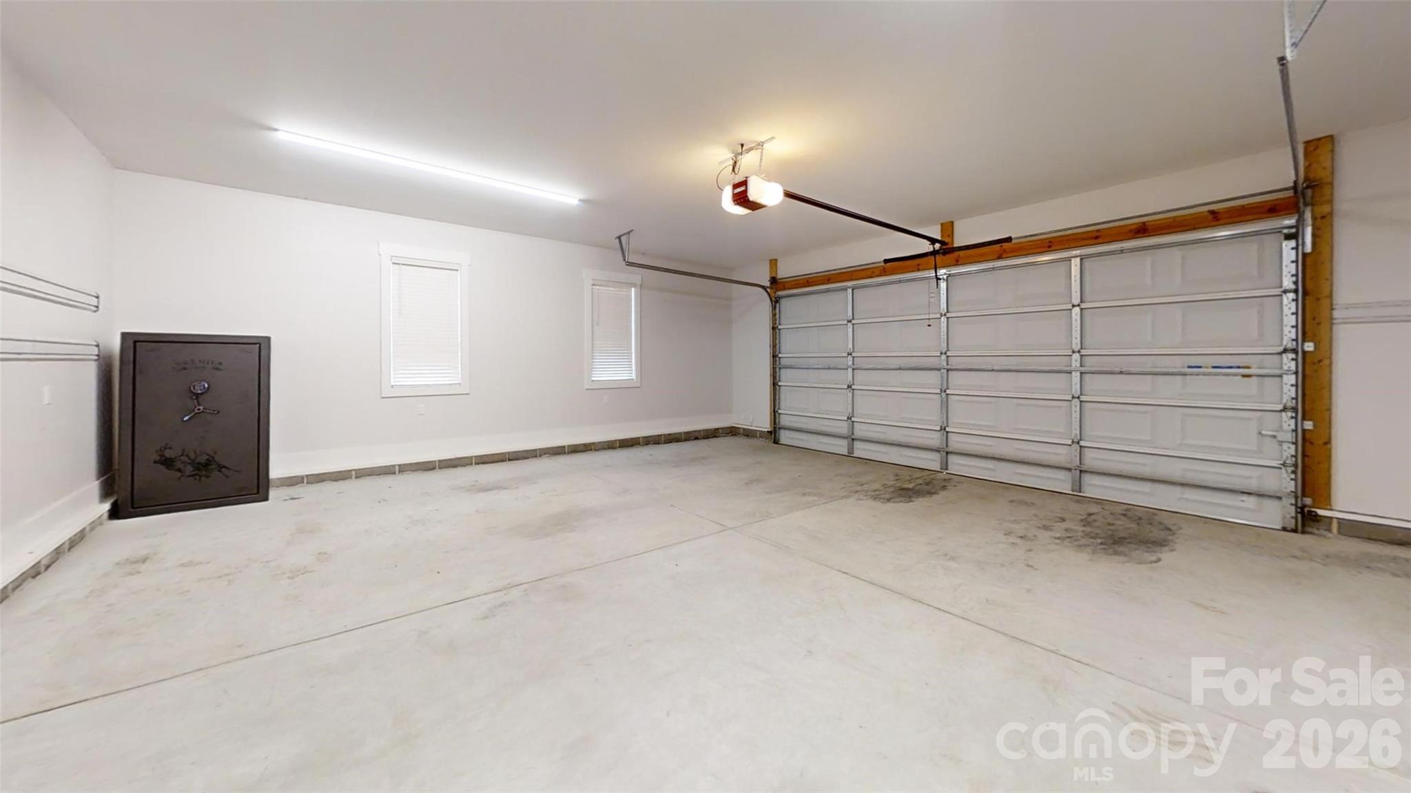 5345 Christopher Road — Iron Station
