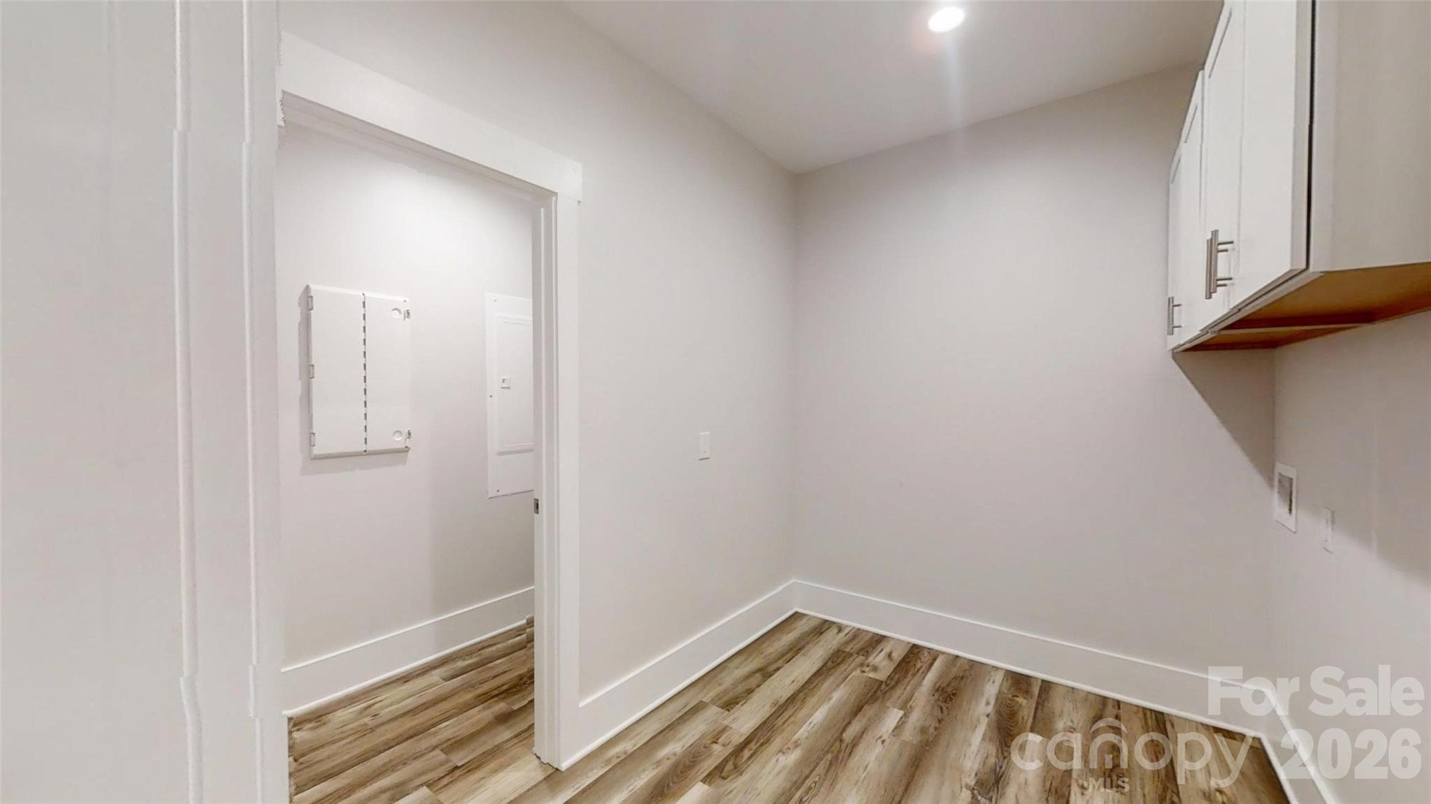 5345 Christopher Road — Iron Station