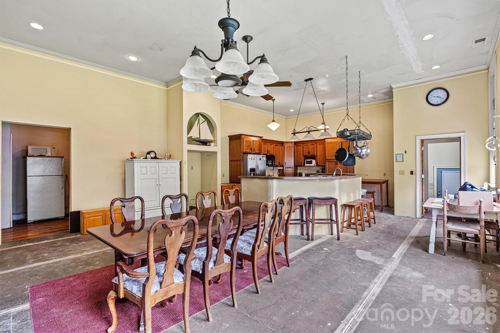 1318 Ostwalt Amity Road — Cleveland