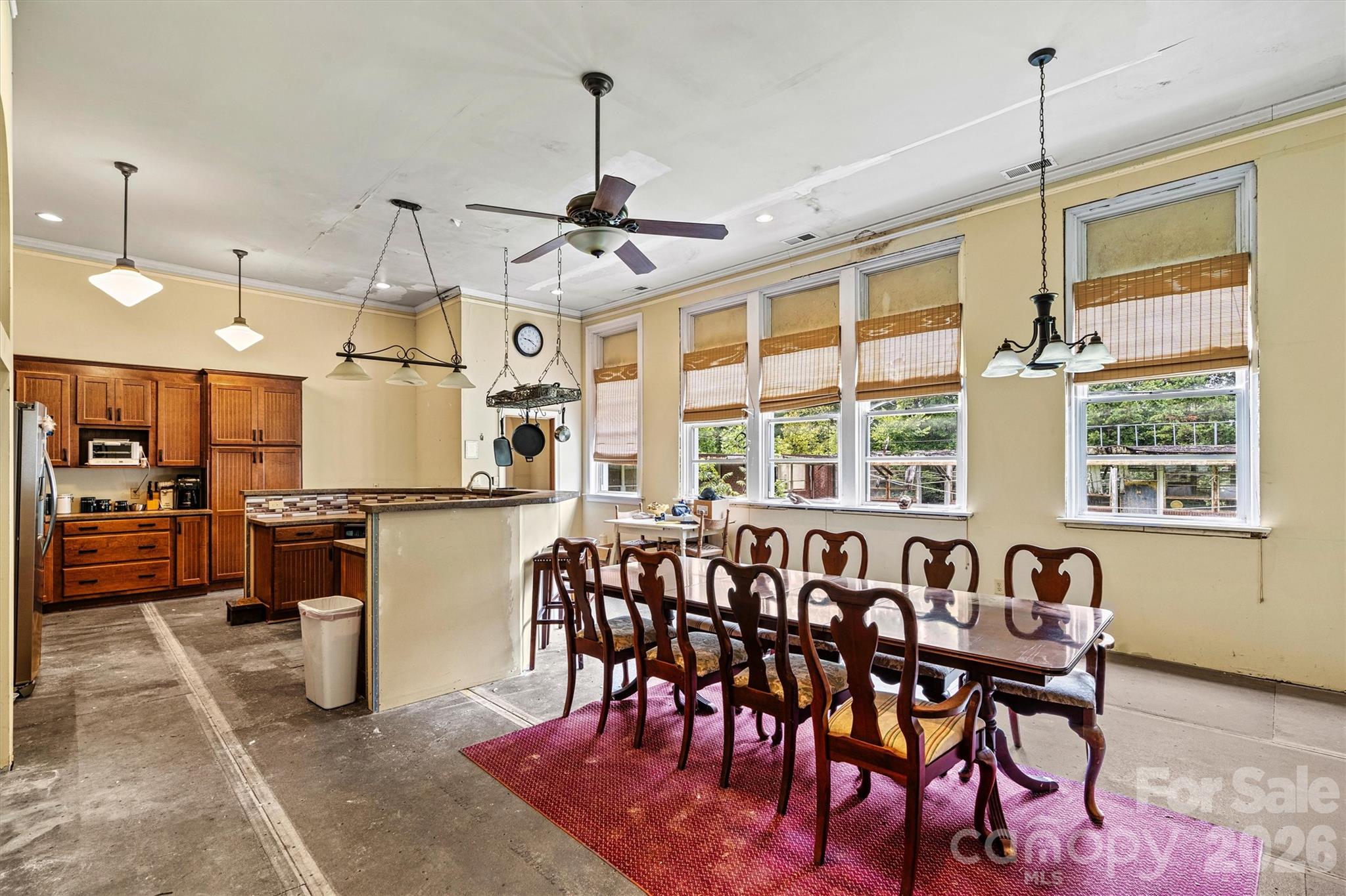 1318 Ostwalt Amity Road — Cleveland