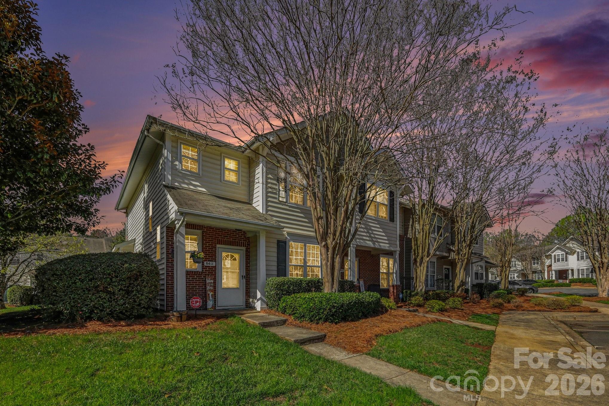 8411 Chaceview Court — Charlotte