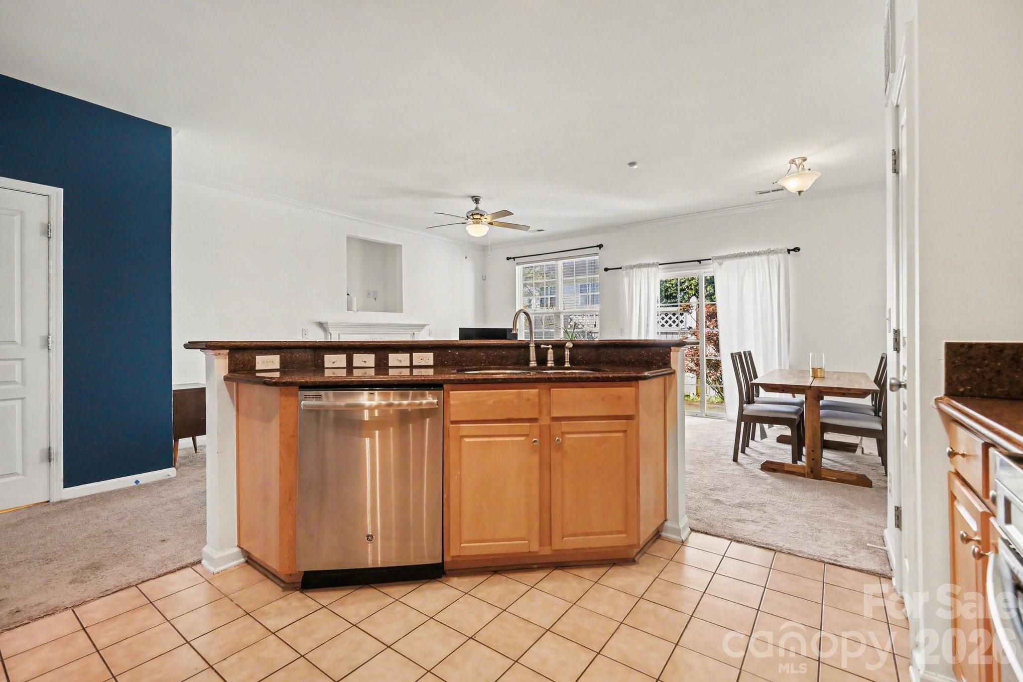 8411 Chaceview Court — Charlotte