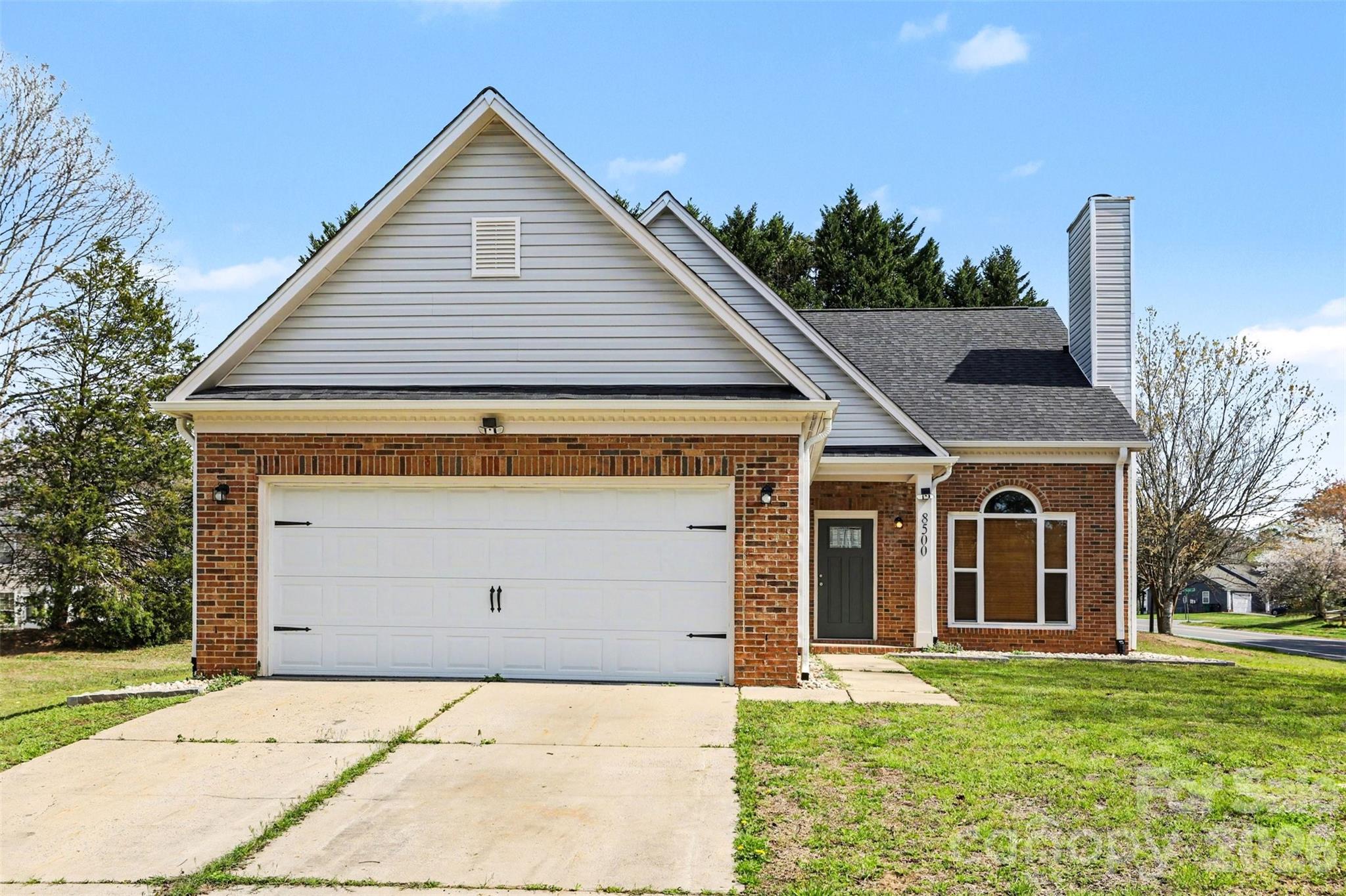 8500 Woodhill Manor Court — Charlotte