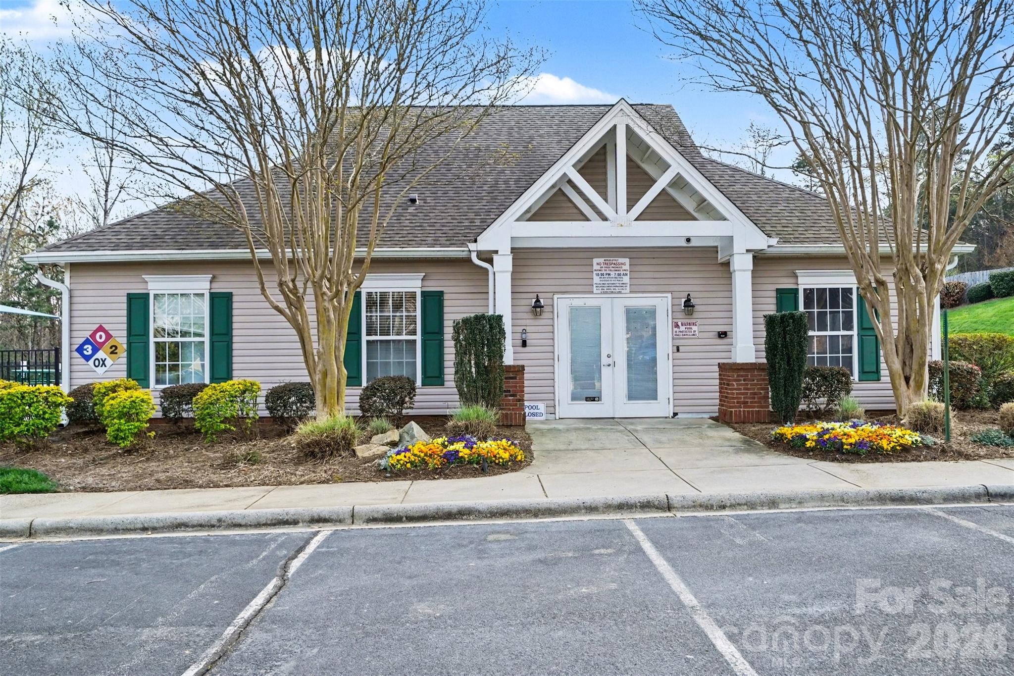 1392 Bottle Brush Lane — Harrisburg