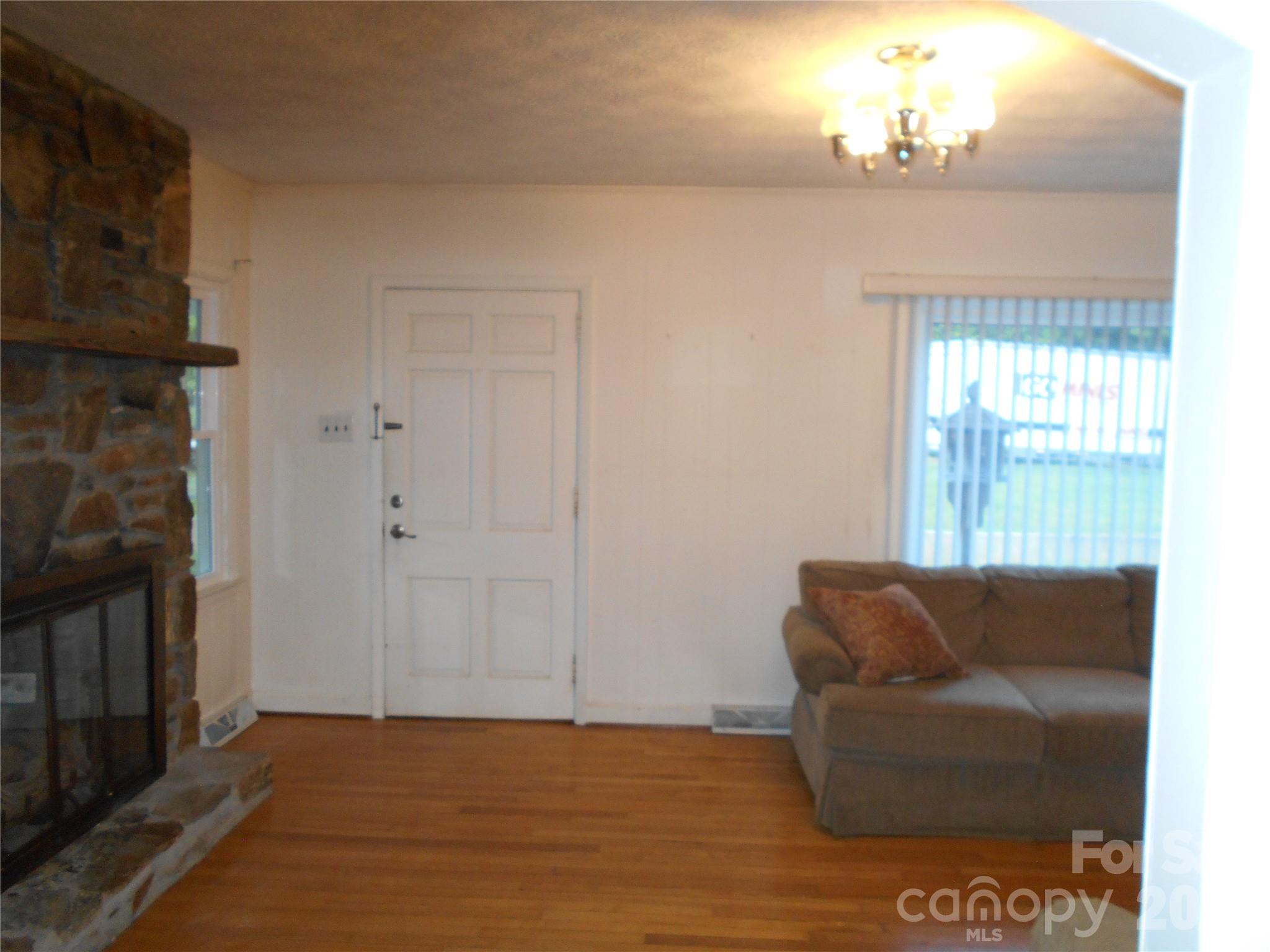 18 Herron Street — Black Mountain