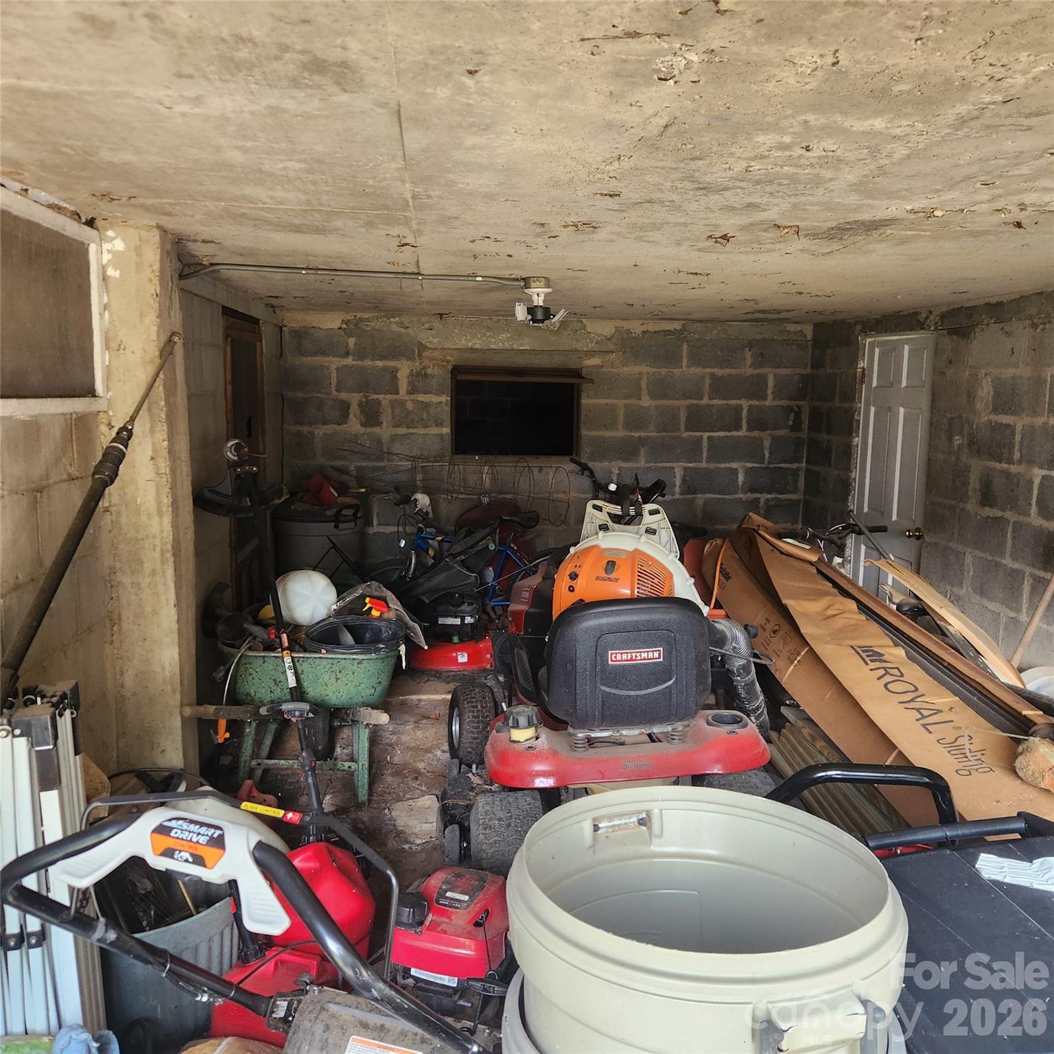 18 Herron Street — Black Mountain