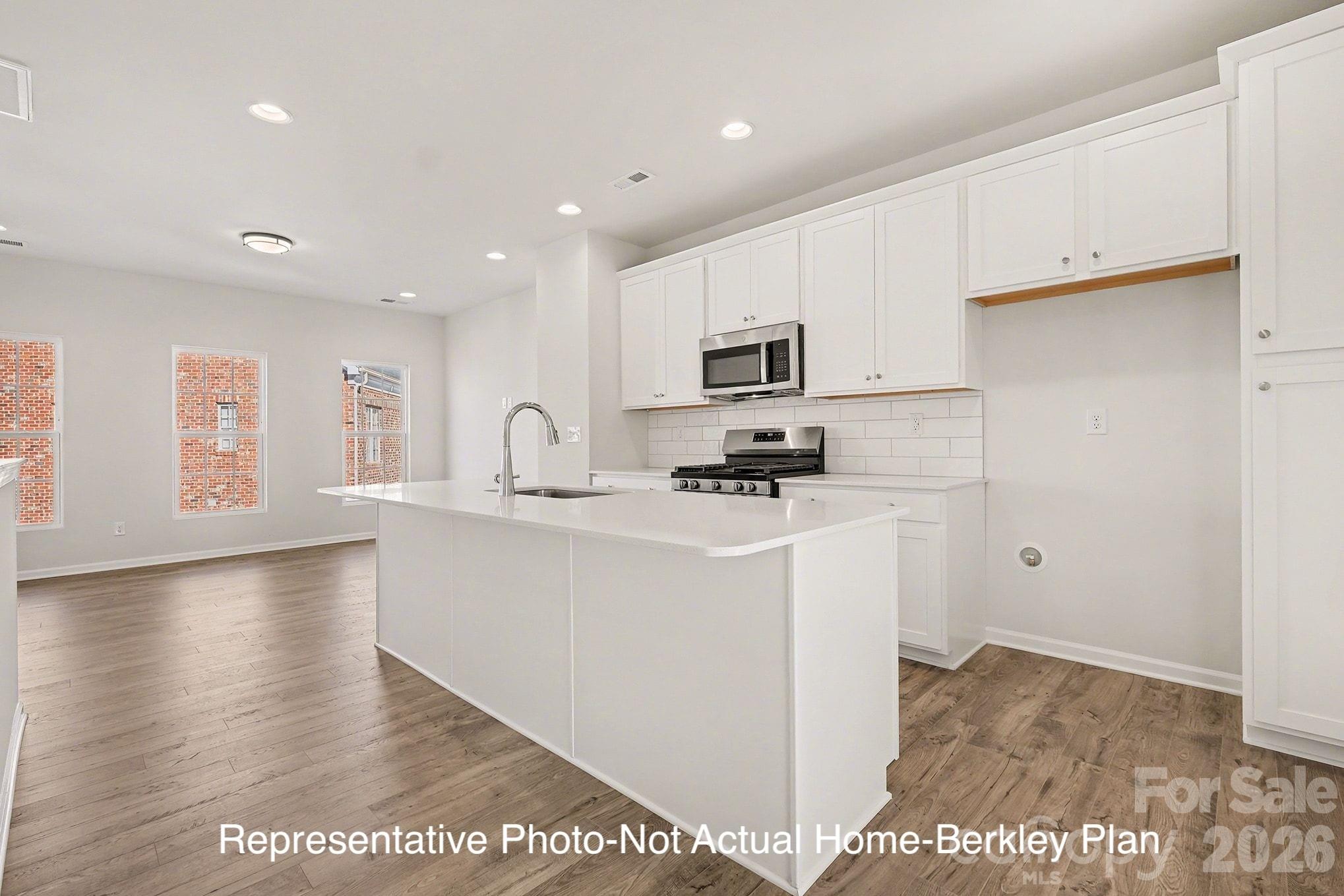 2326 Rachelwood Drive — Charlotte