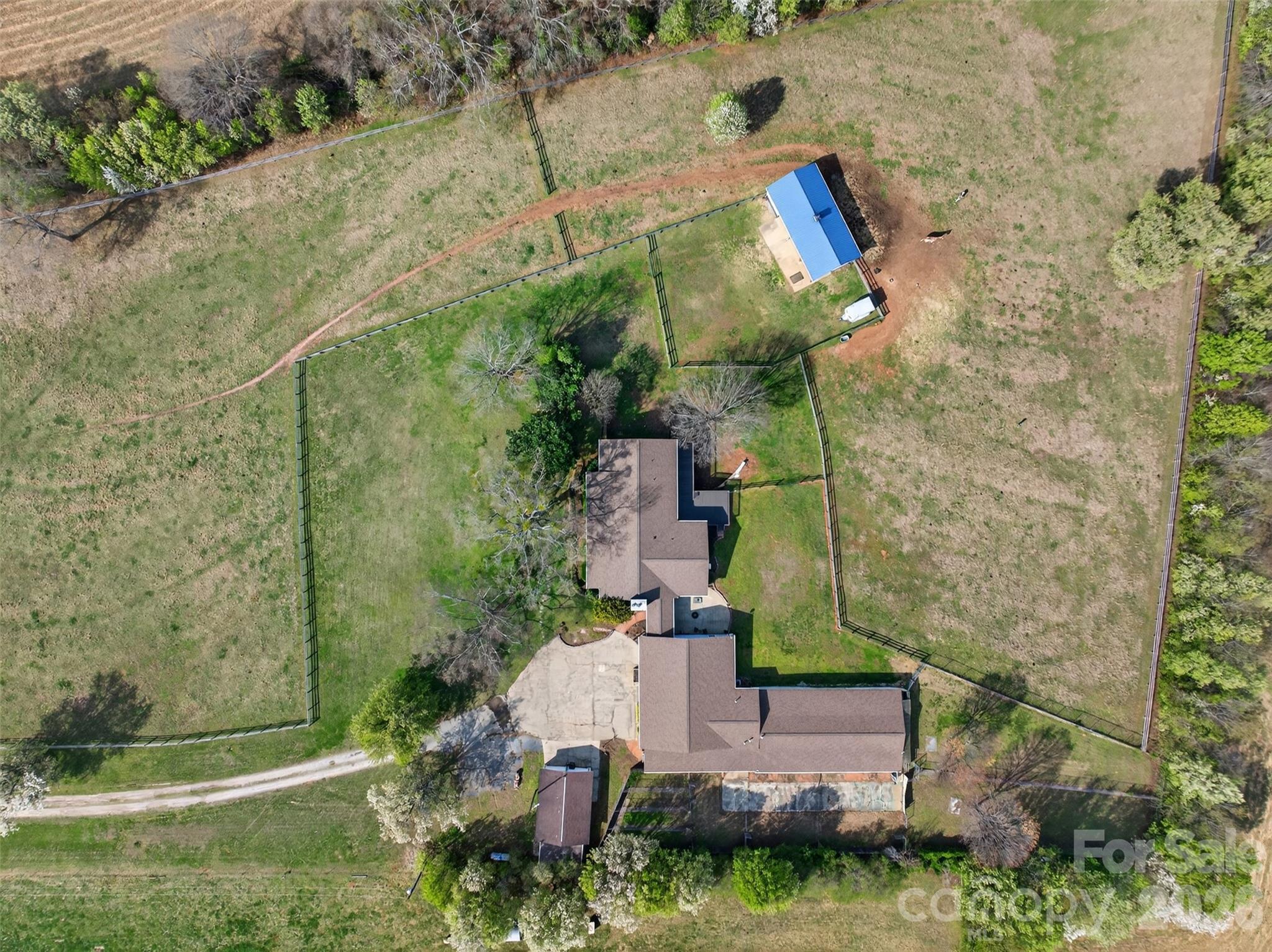341 Ridings Road — Chesnee