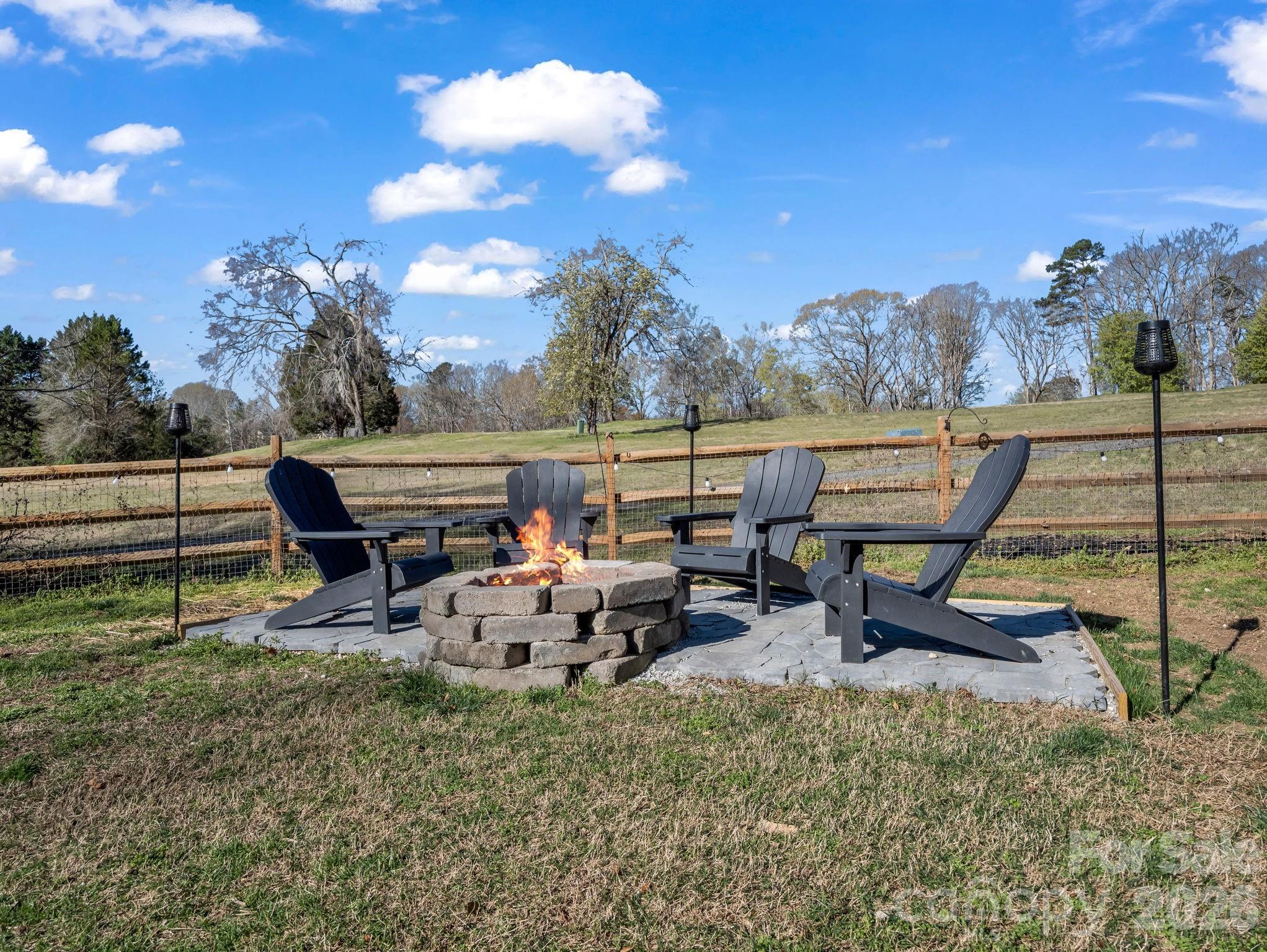 104 Preston Trail — Kings Mountain
