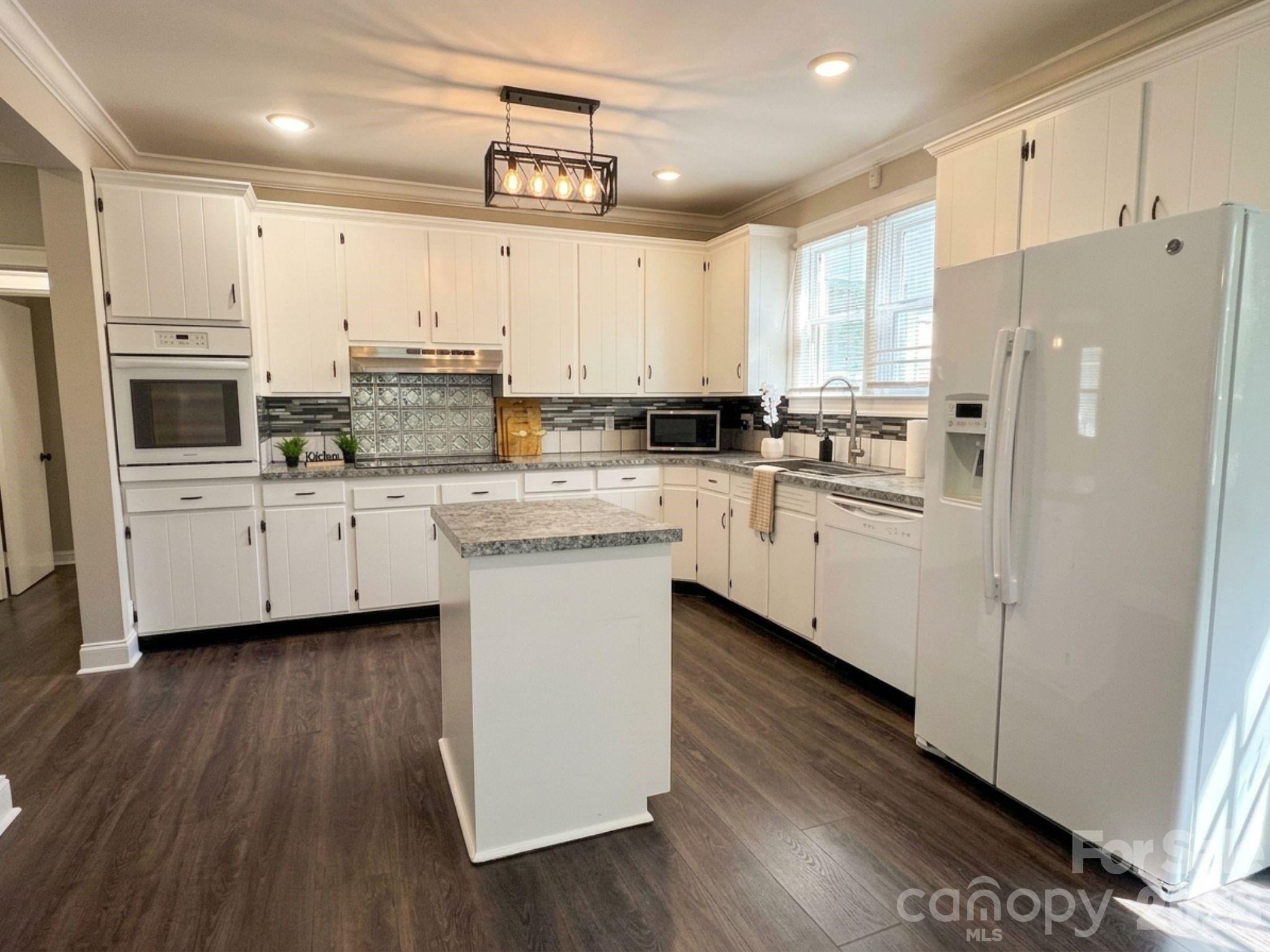 741 W Brooklyn Avenue — Lancaster