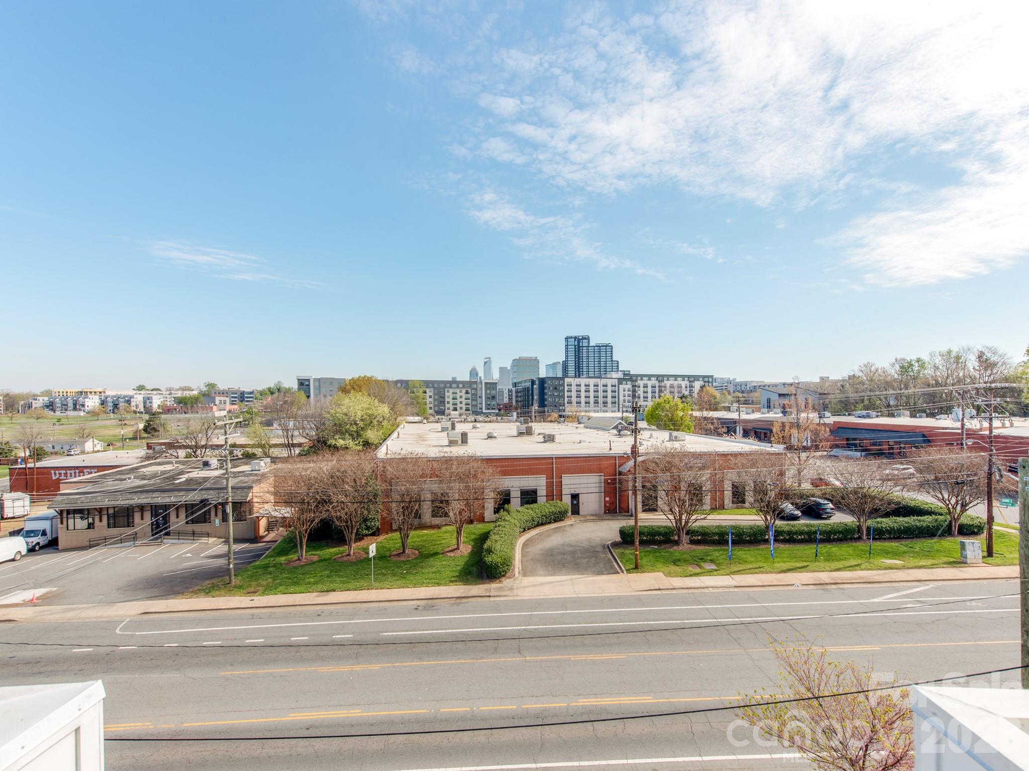 436 Southend Crossing Lane — Charlotte