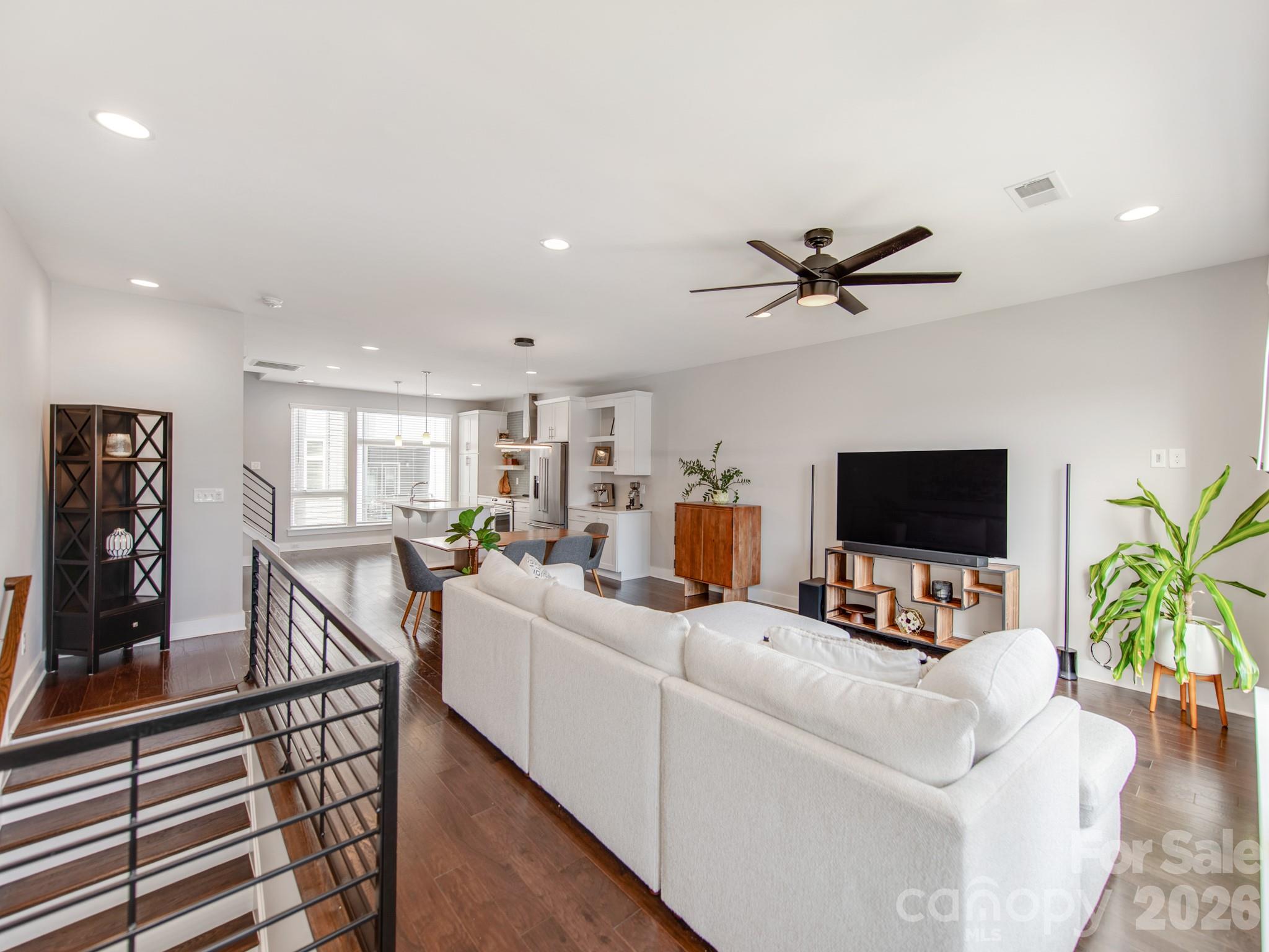 436 Southend Crossing Lane — Charlotte