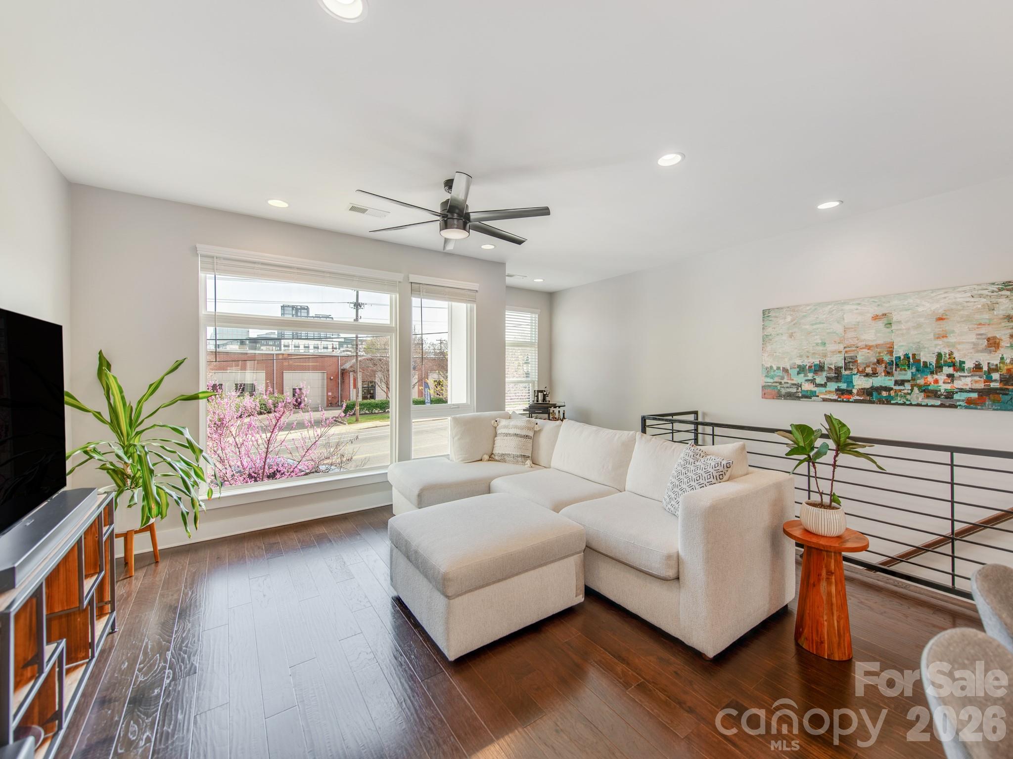 436 Southend Crossing Lane — Charlotte