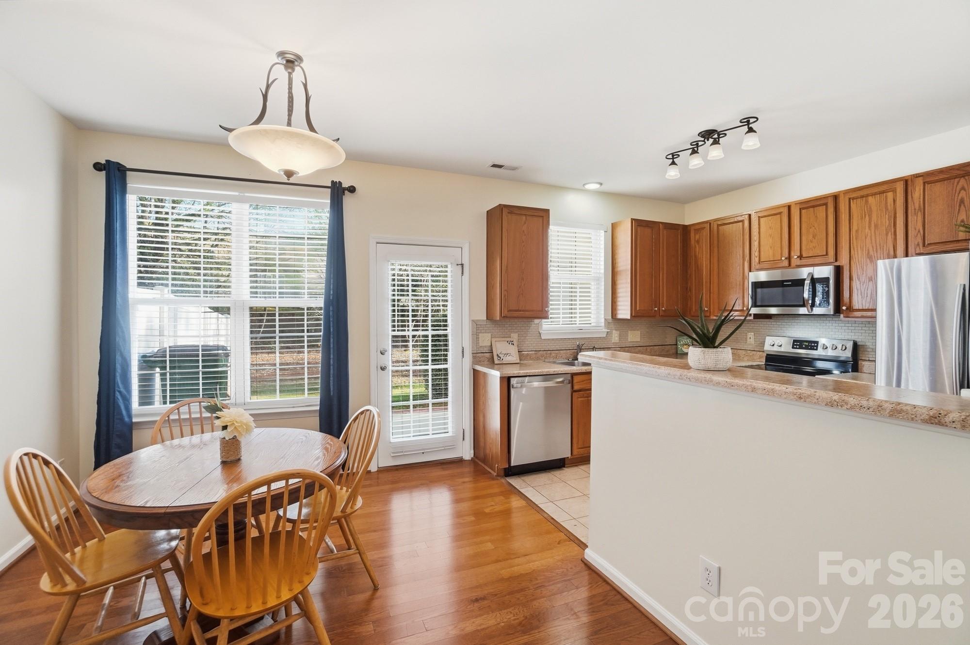 8422 Chaceview Court — Charlotte