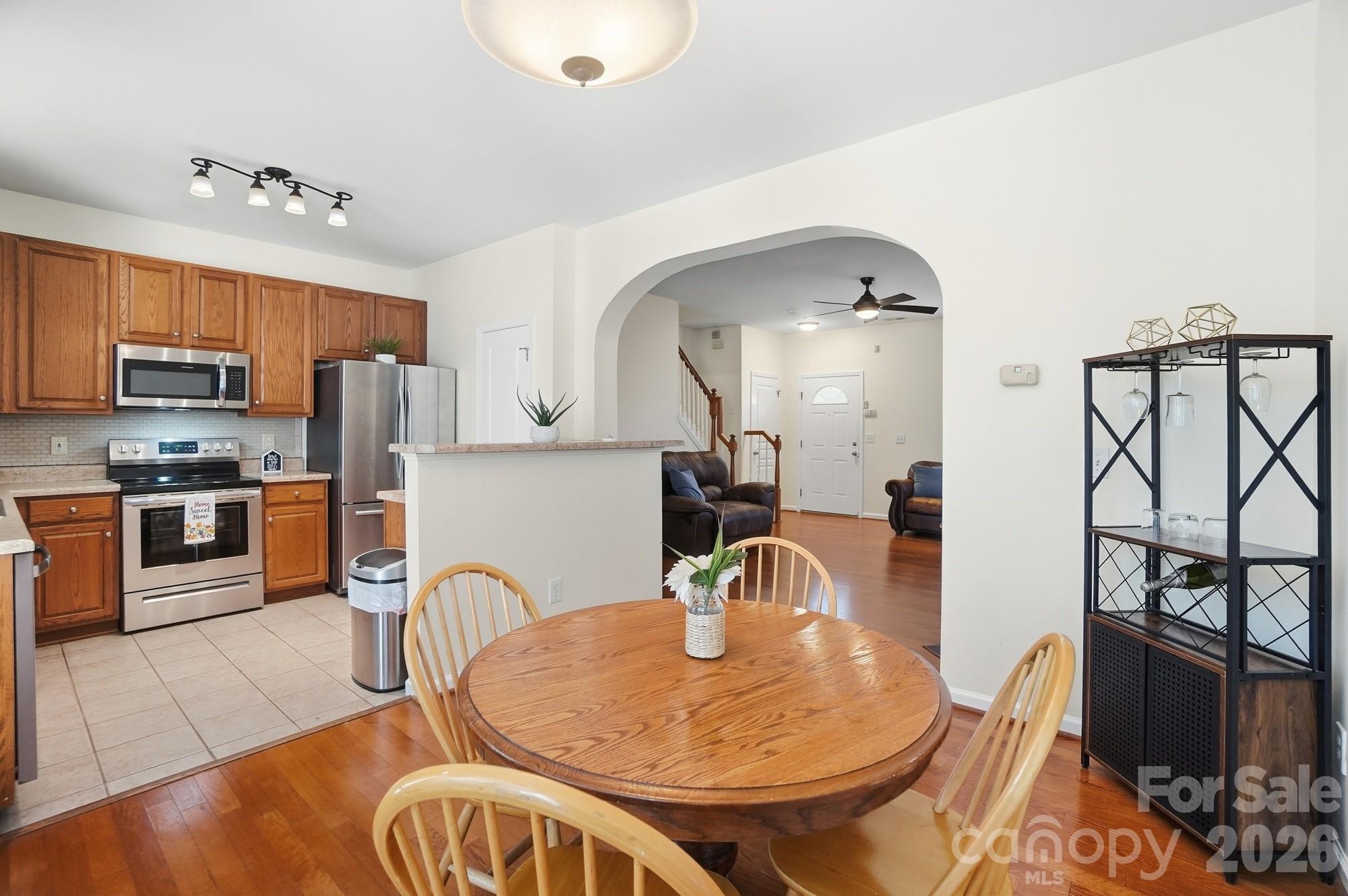 8422 Chaceview Court — Charlotte
