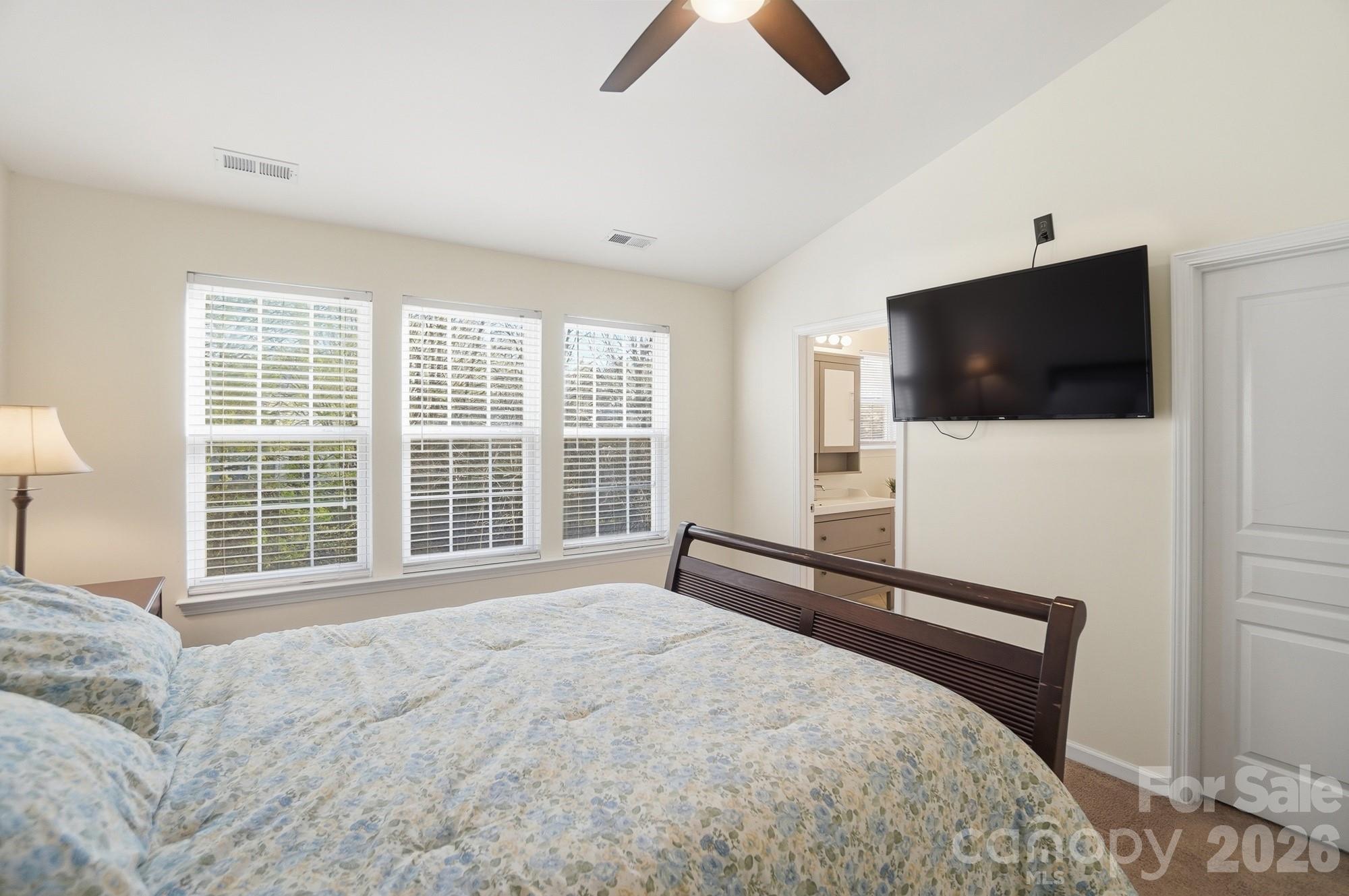 8422 Chaceview Court — Charlotte