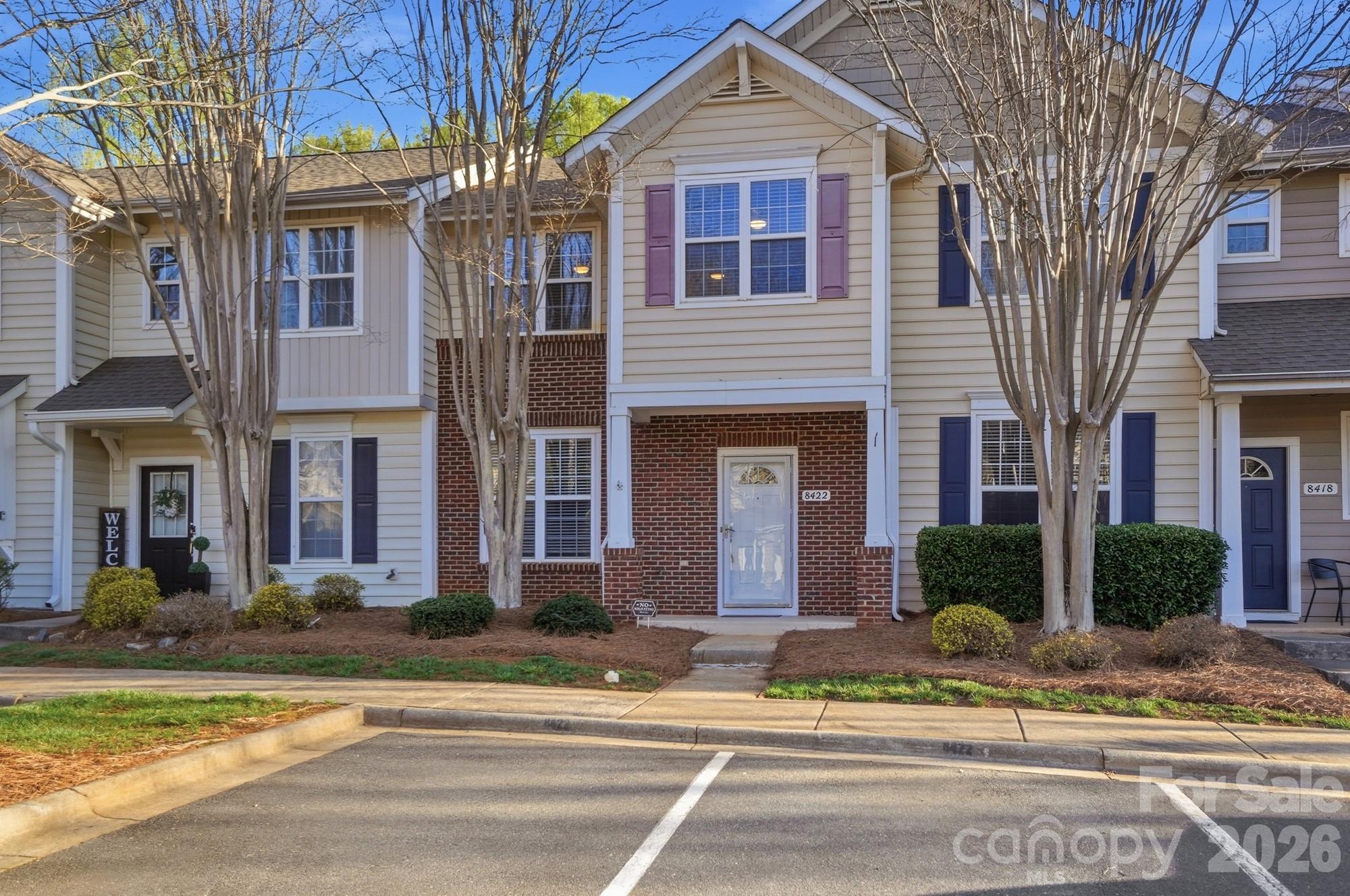 8422 Chaceview Court — Charlotte