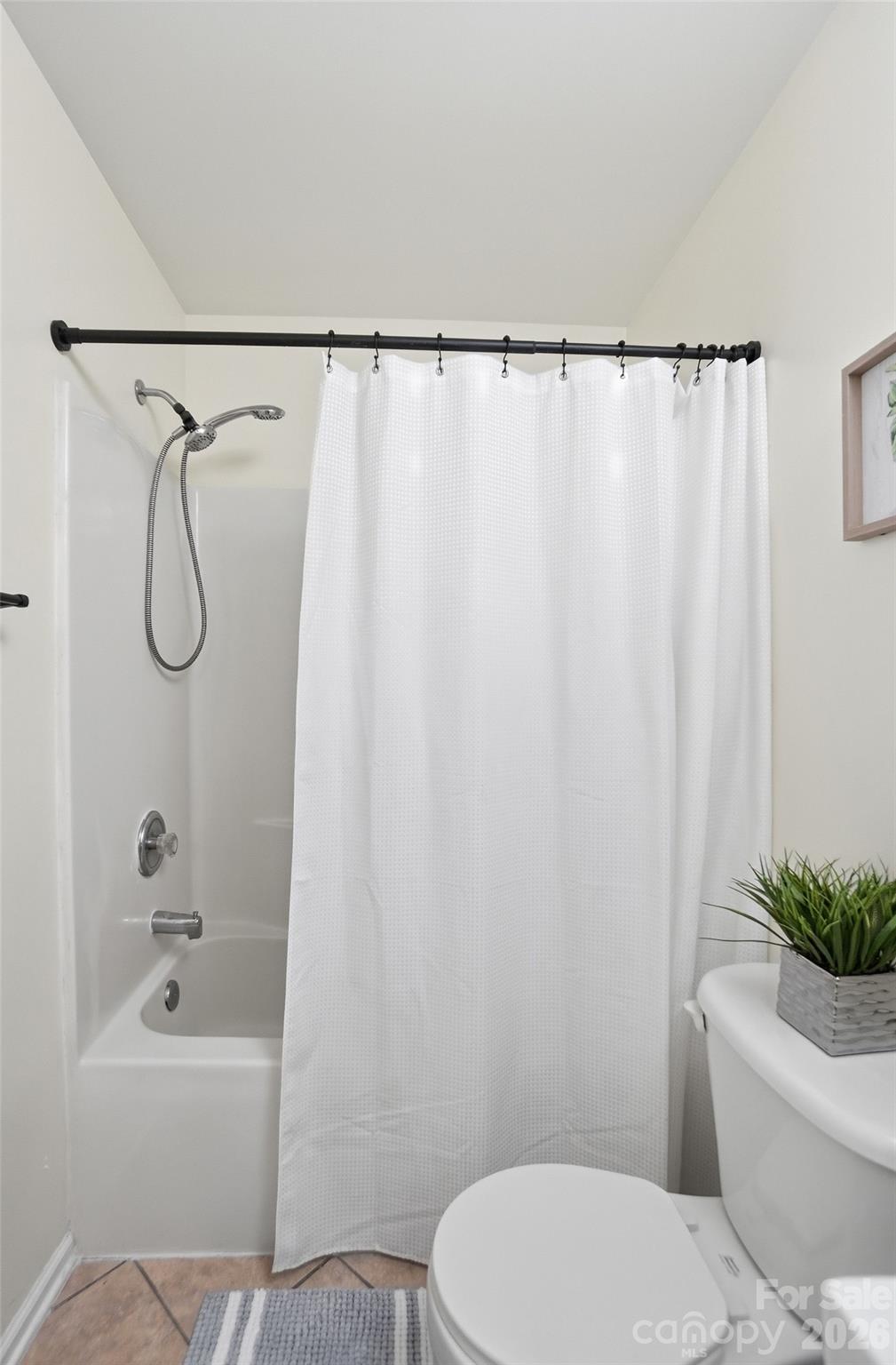 8422 Chaceview Court — Charlotte