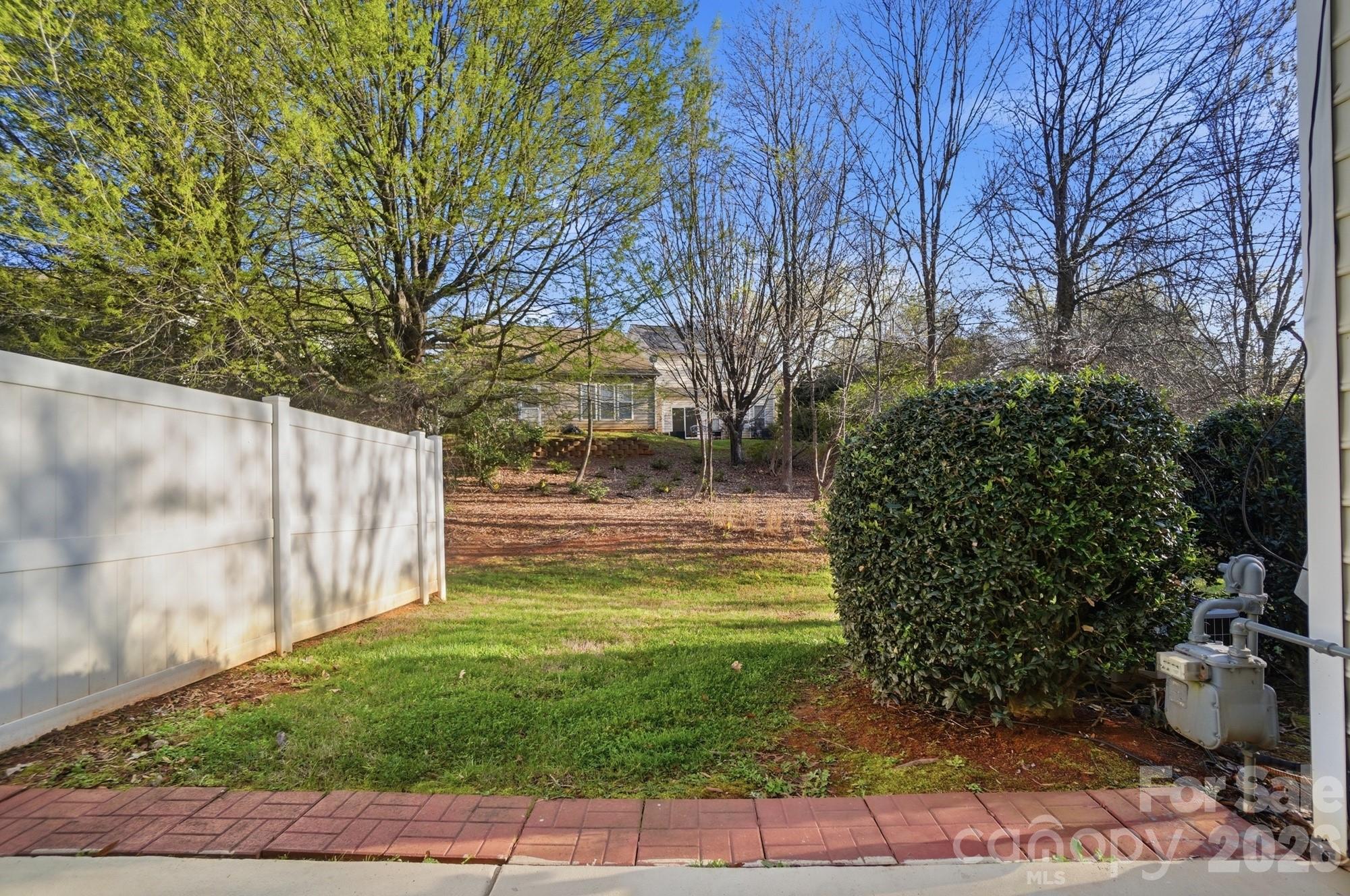 8422 Chaceview Court — Charlotte