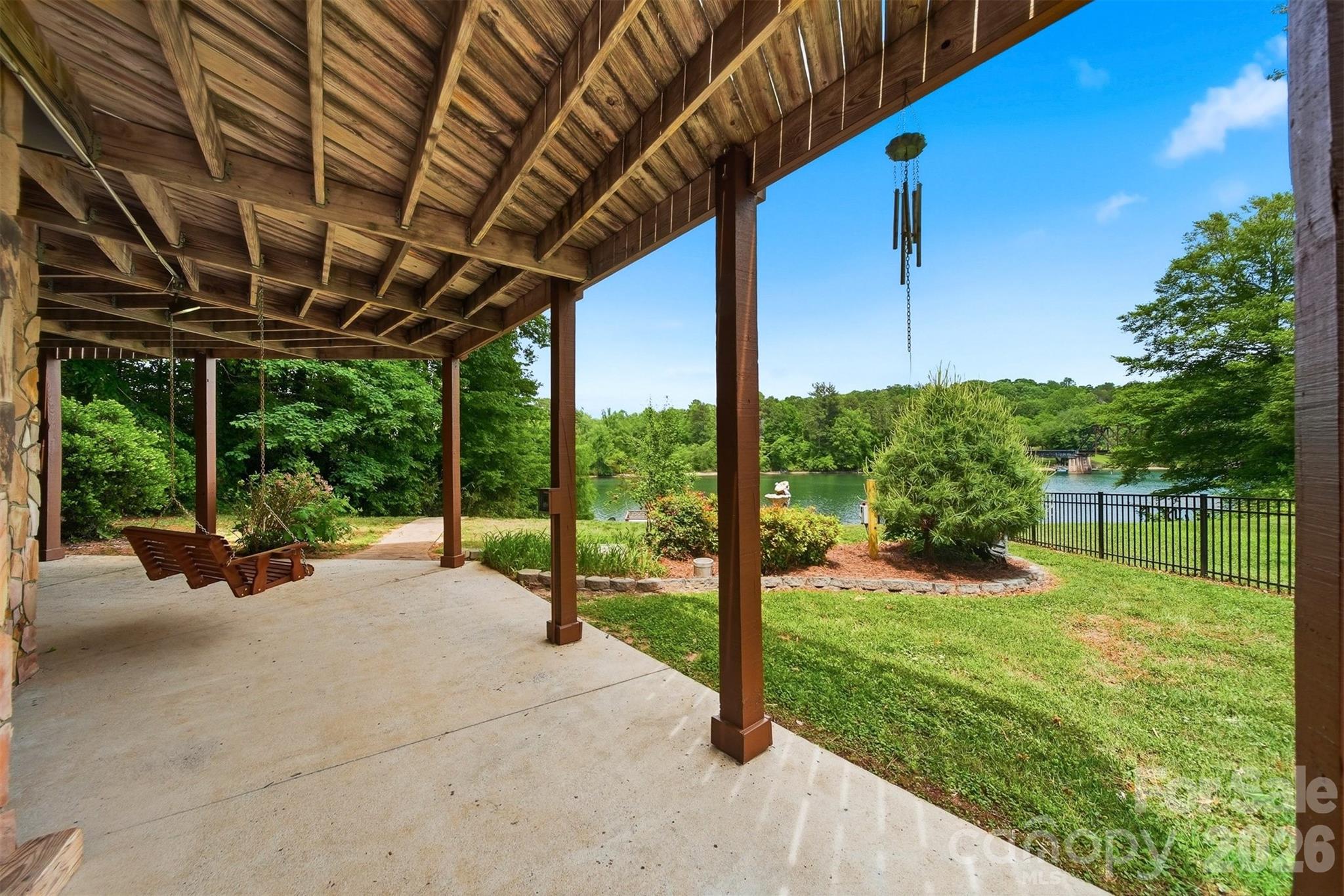 1925 Lake Acres Drive — Hickory