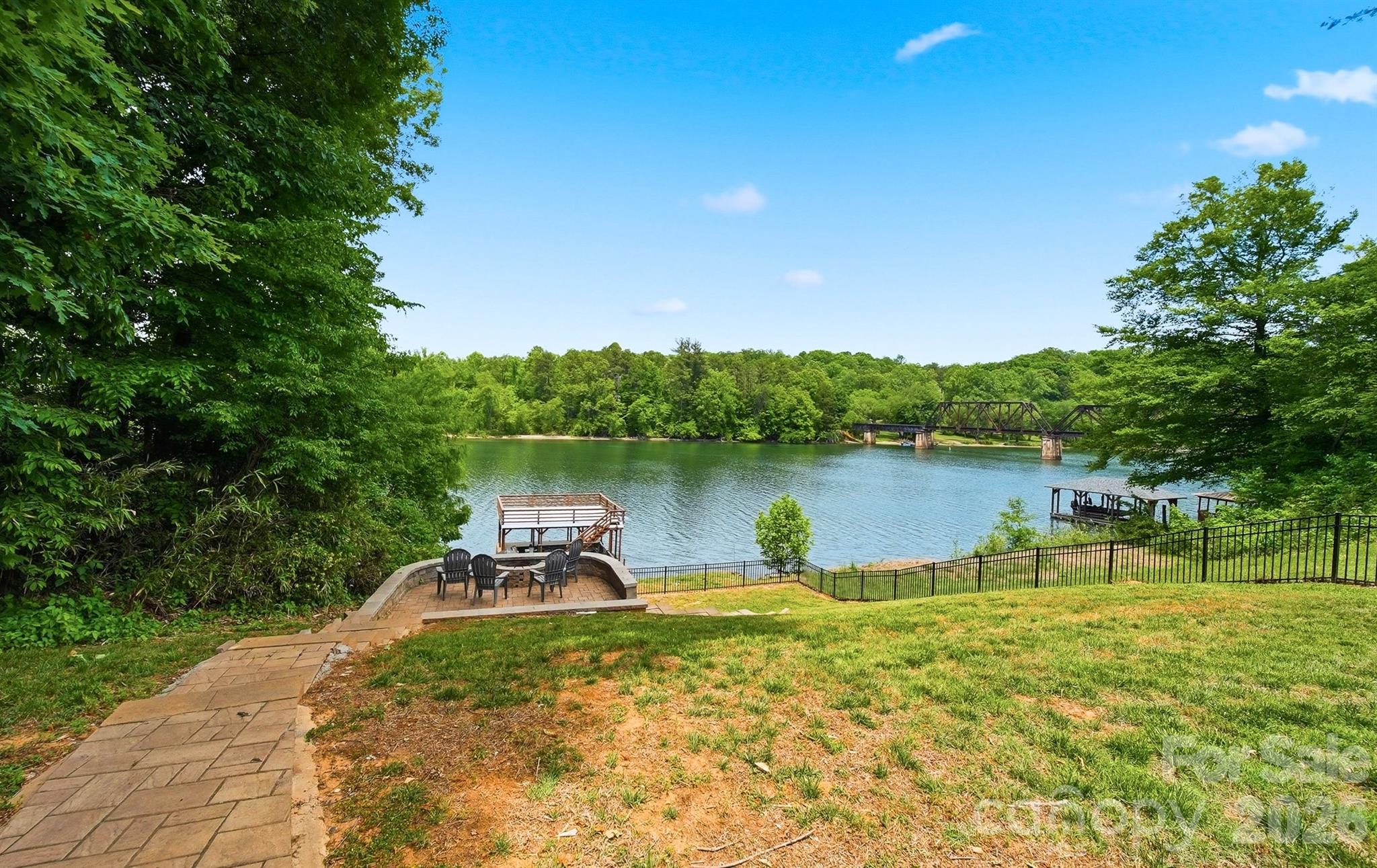 1925 Lake Acres Drive — Hickory