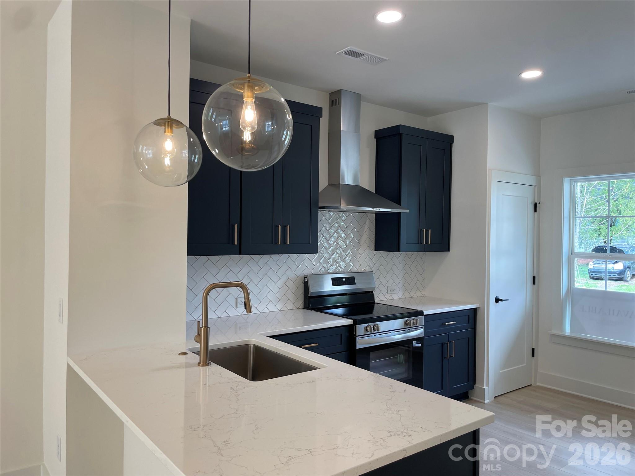 1011 Carter Avenue #35 — Charlotte