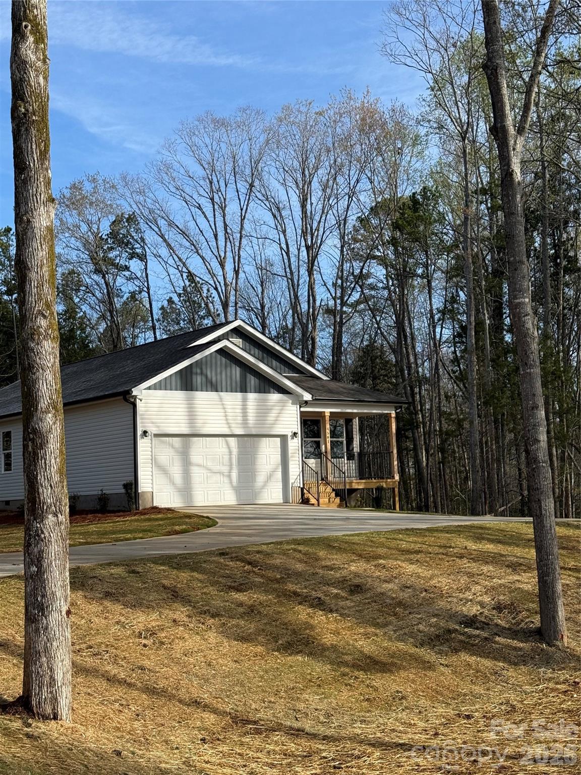 4581 Riverside Road — Lancaster
