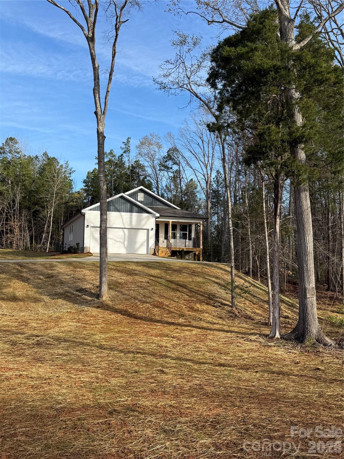 4581 Riverside Road — Lancaster