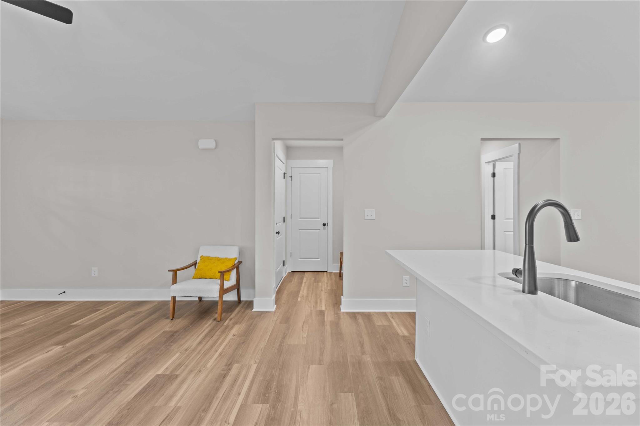 4581 Riverside Road — Lancaster