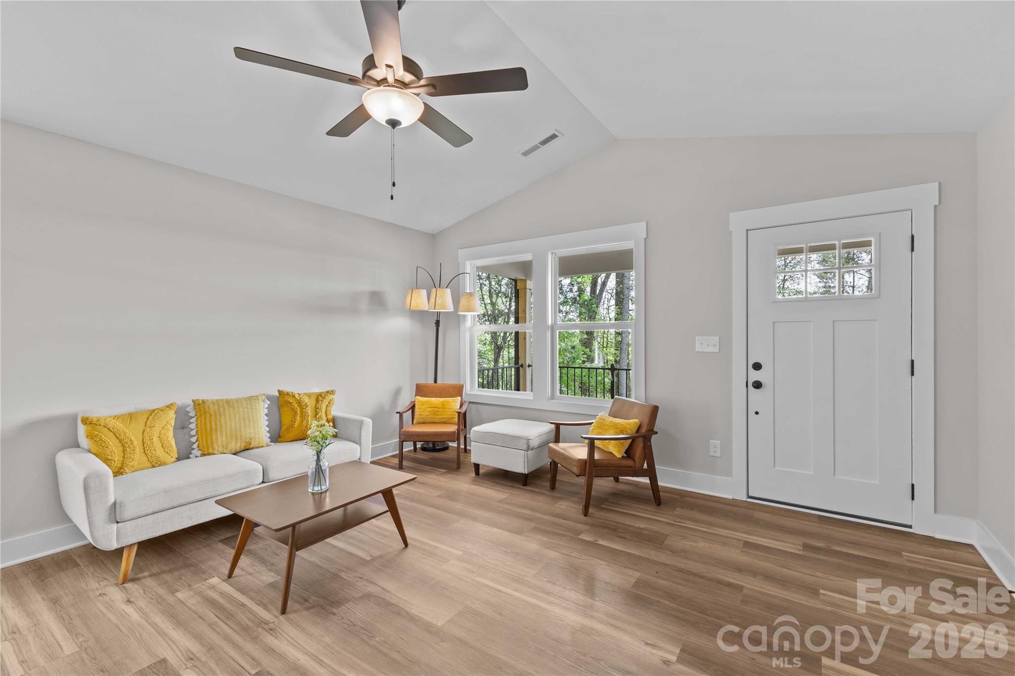 4581 Riverside Road — Lancaster