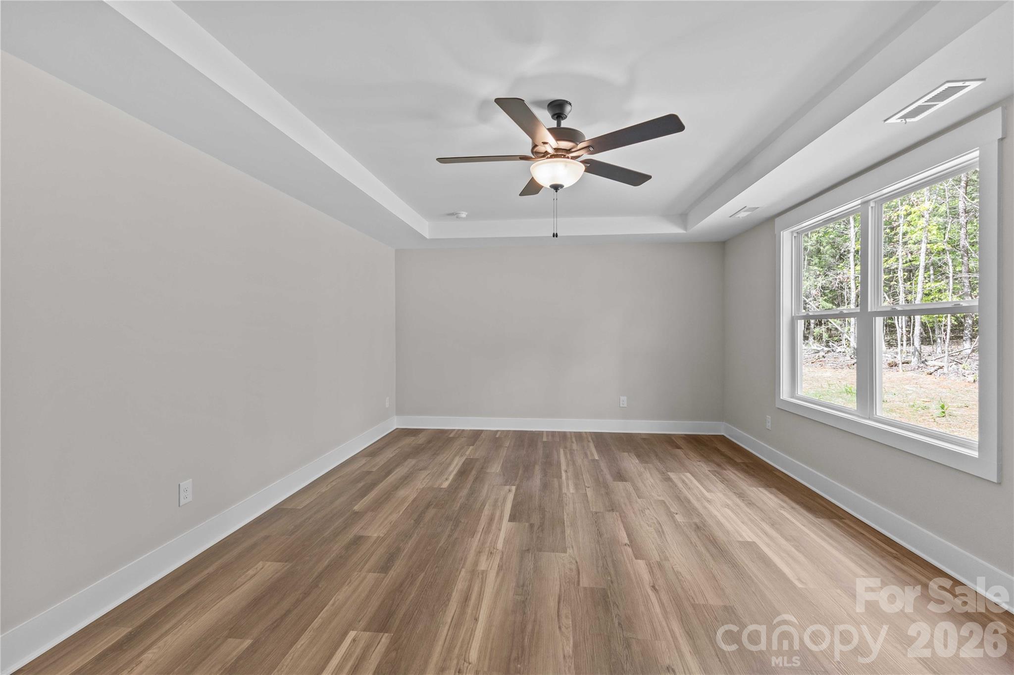 4581 Riverside Road — Lancaster