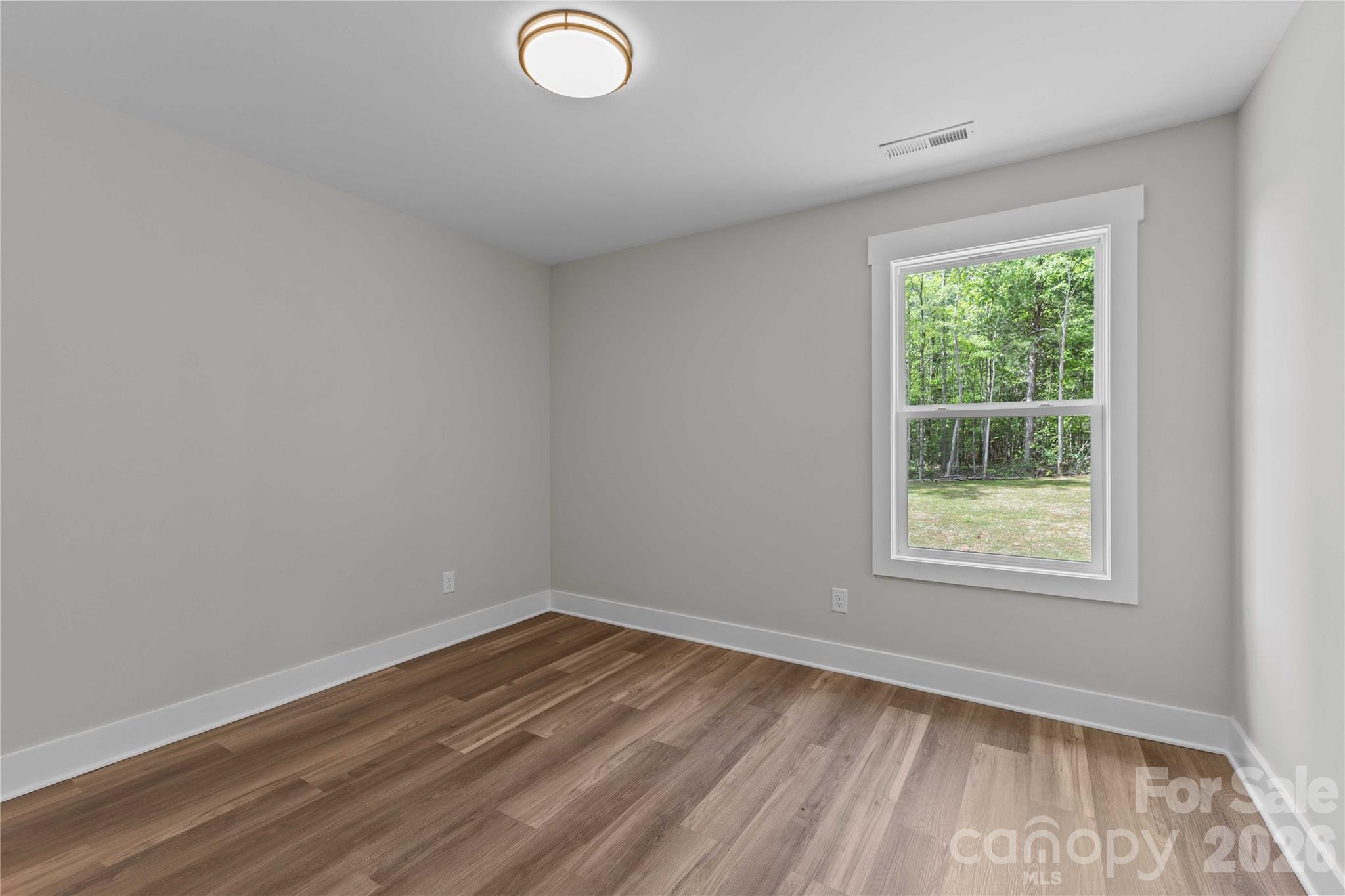 4581 Riverside Road — Lancaster