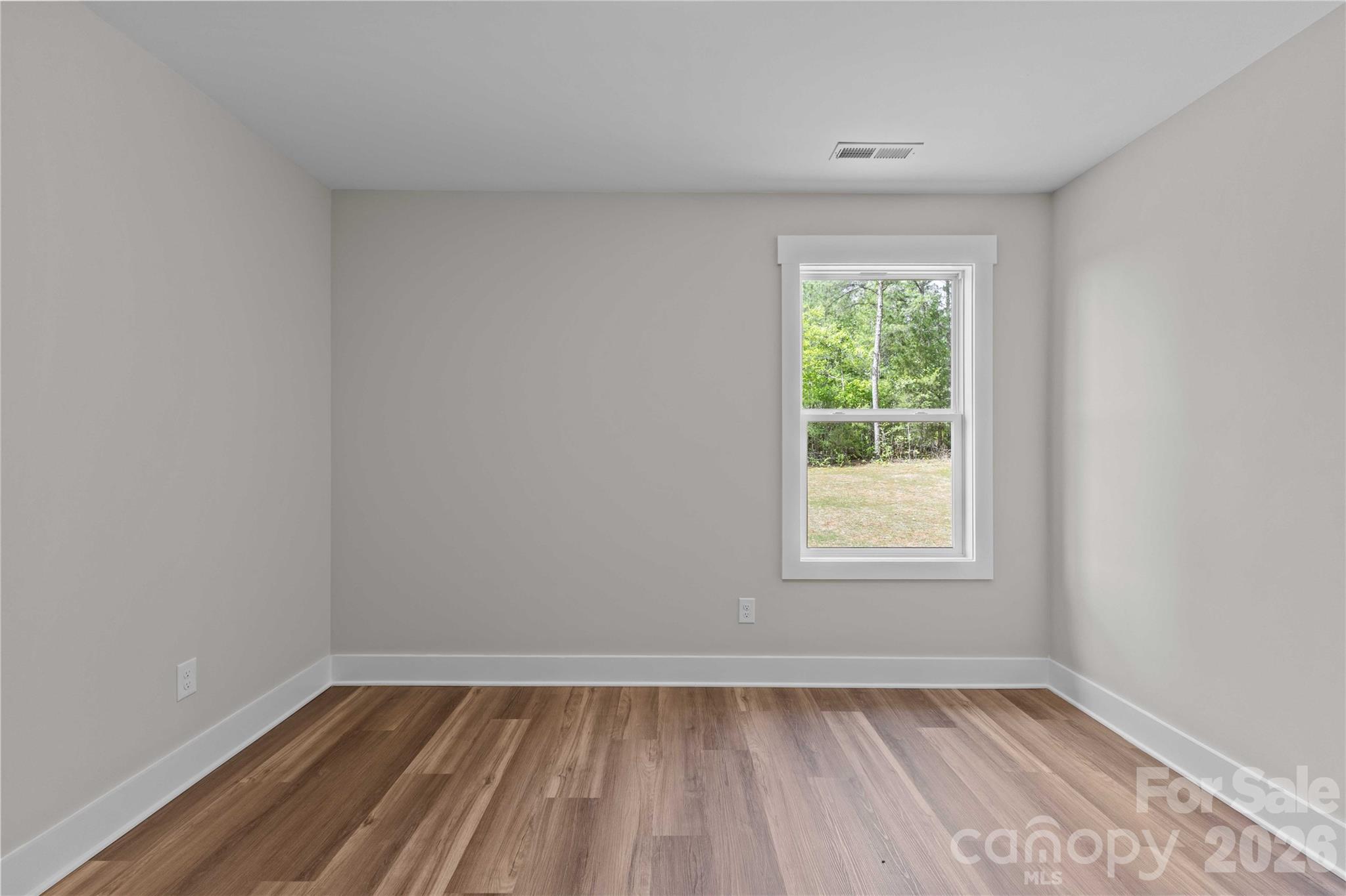 4581 Riverside Road — Lancaster