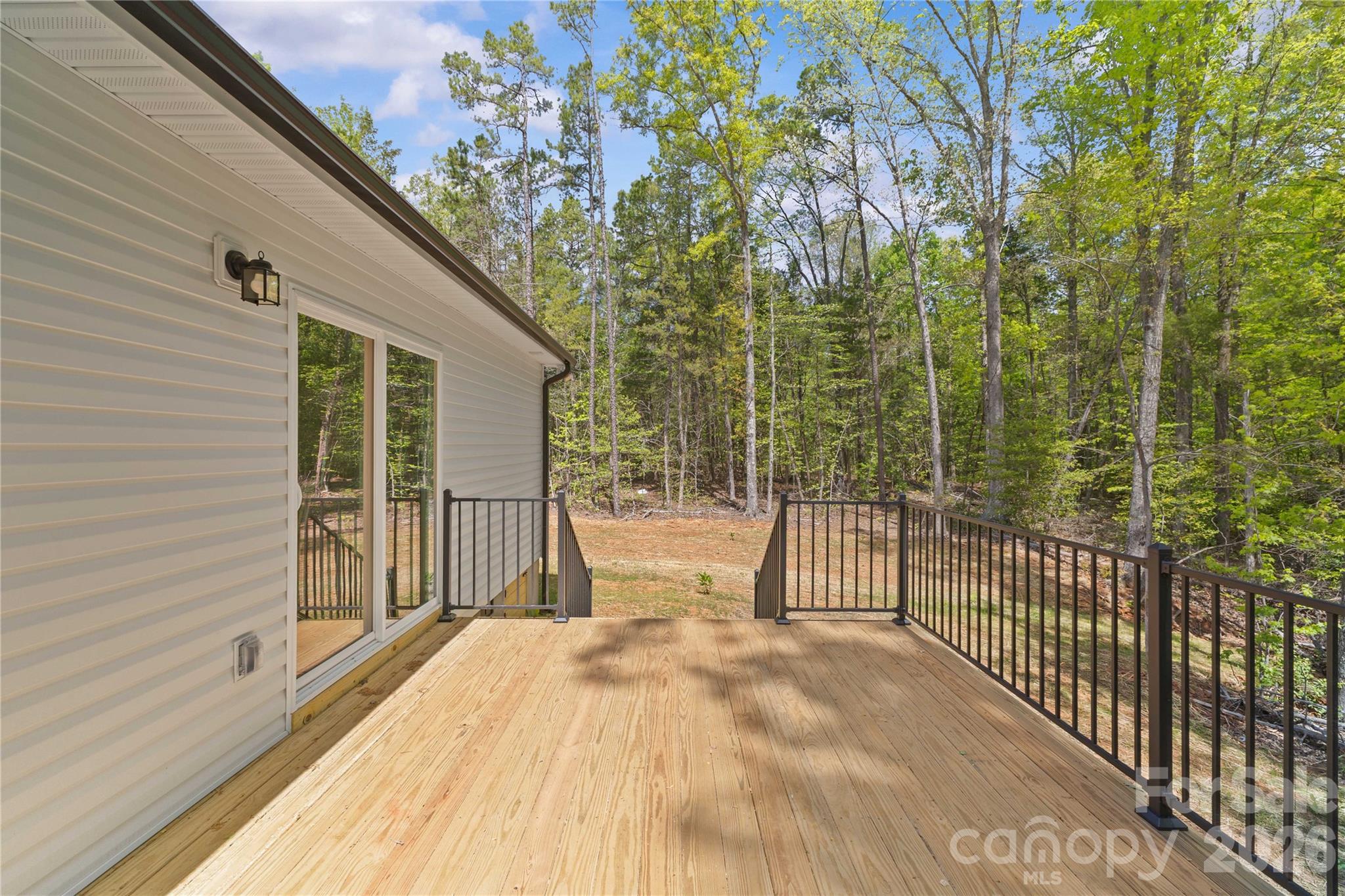 4581 Riverside Road — Lancaster