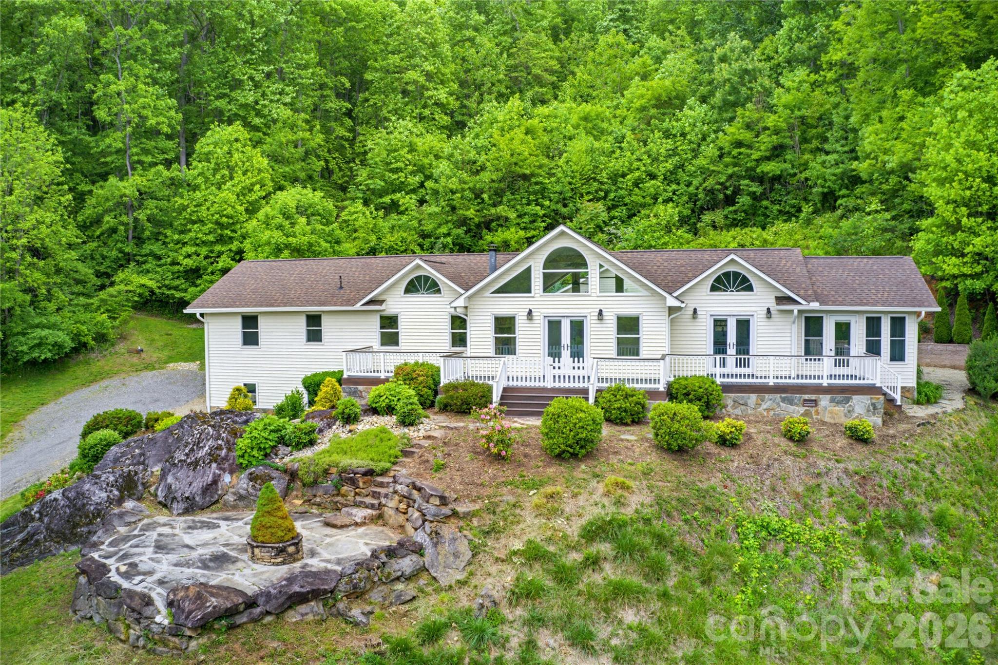 770 Discovery Place — Sylva