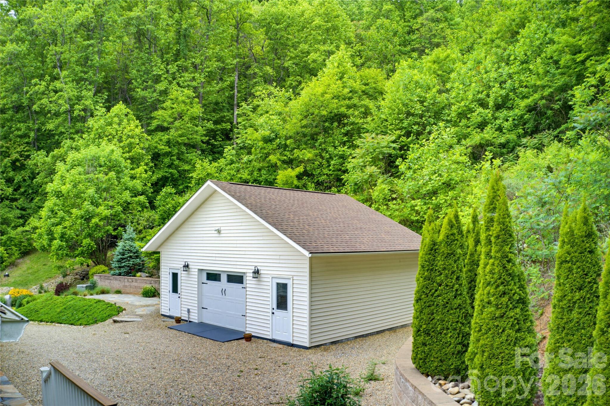 770 Discovery Place — Sylva