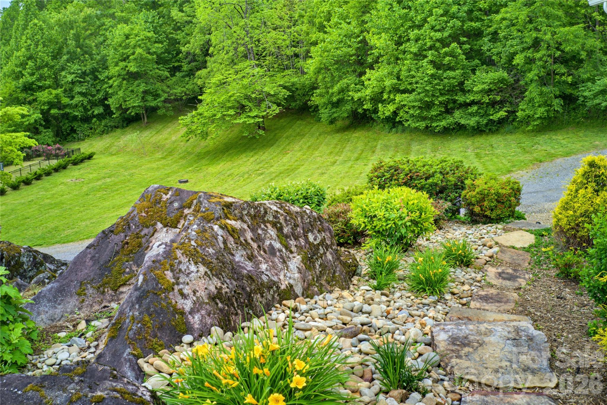 770 Discovery Place — Sylva