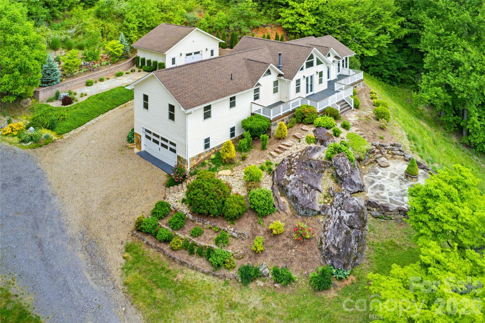 770 Discovery Place — Sylva