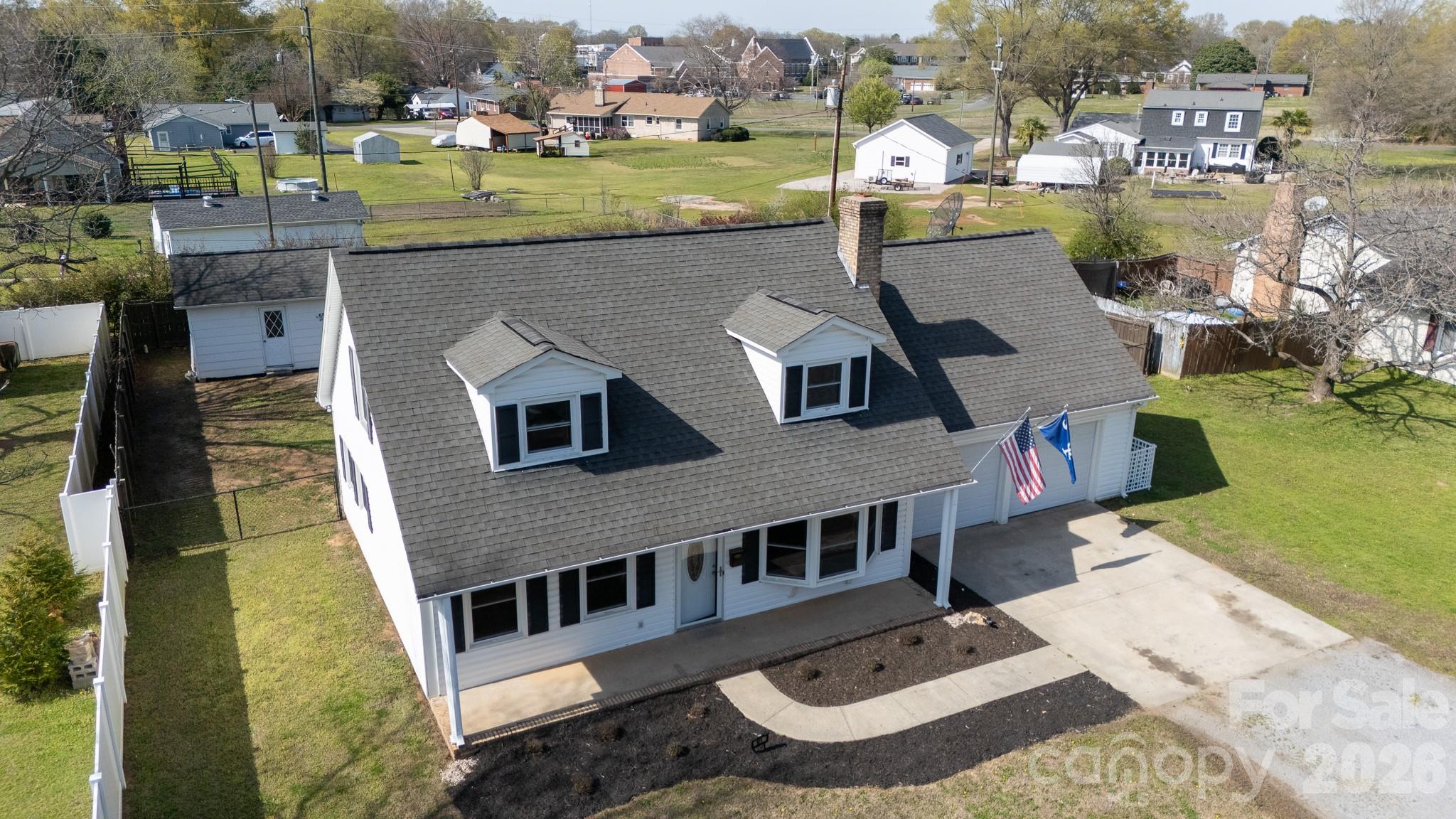 101 Woodland Drive — Clover