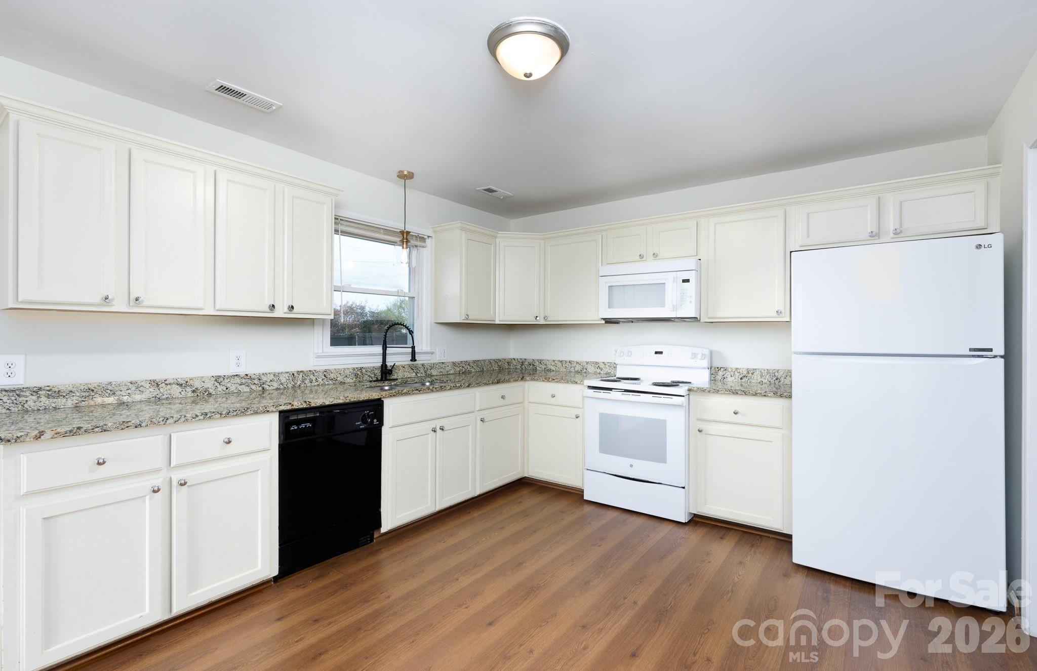 101 Woodland Drive — Clover