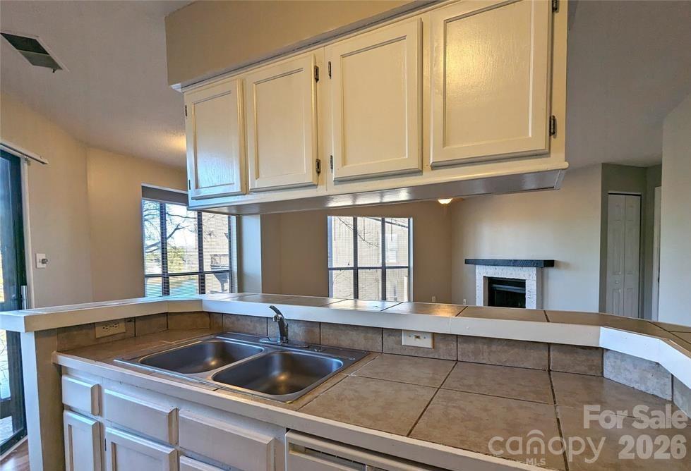 8137 Cedar Glen Drive — Charlotte