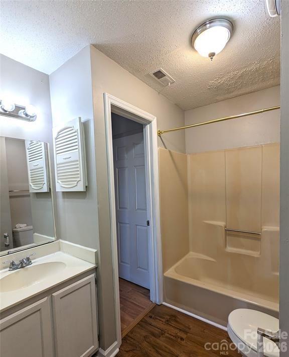 8137 Cedar Glen Drive — Charlotte