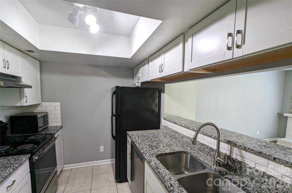 8021 Cedar Glen Drive — Charlotte