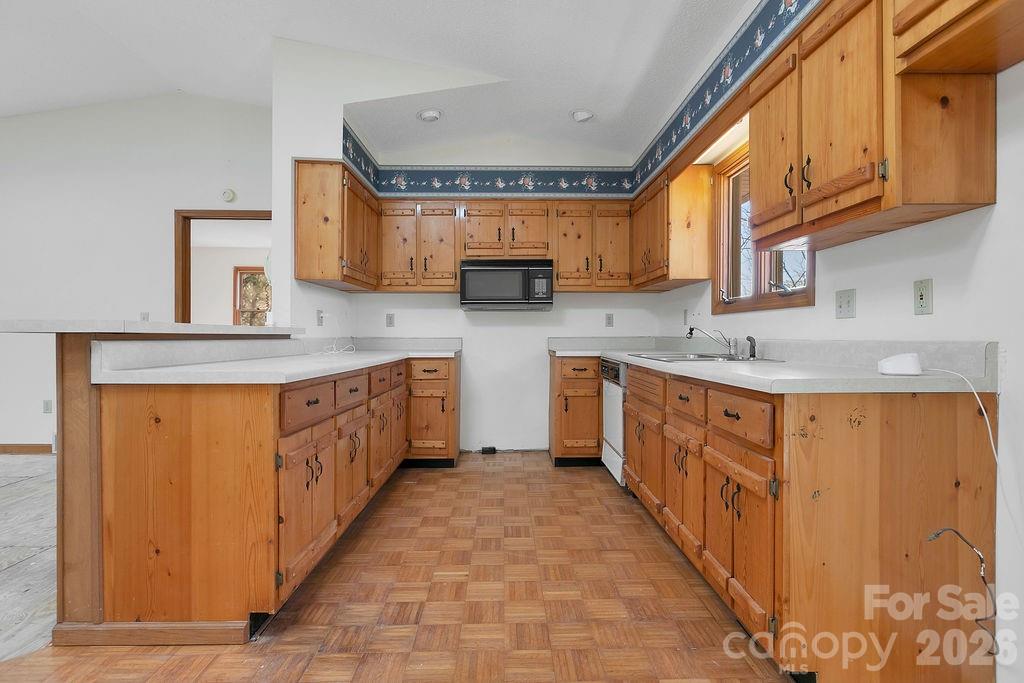 416 Kanasgowa Drive — Brevard