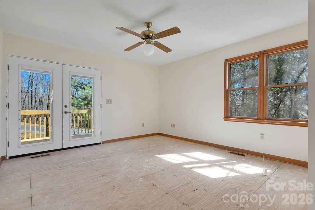 416 Kanasgowa Drive — Brevard